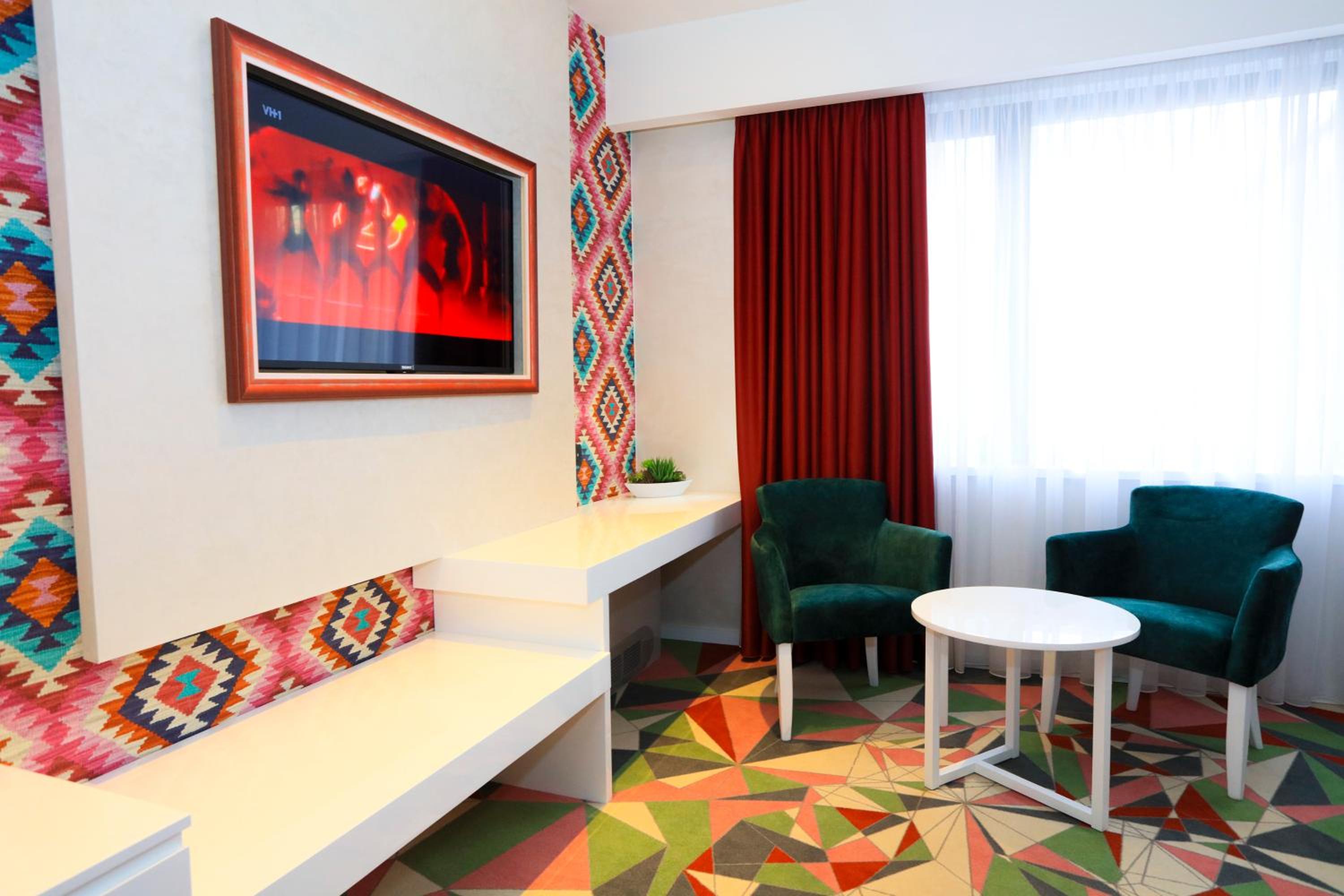 Deluxe King Room photo 3