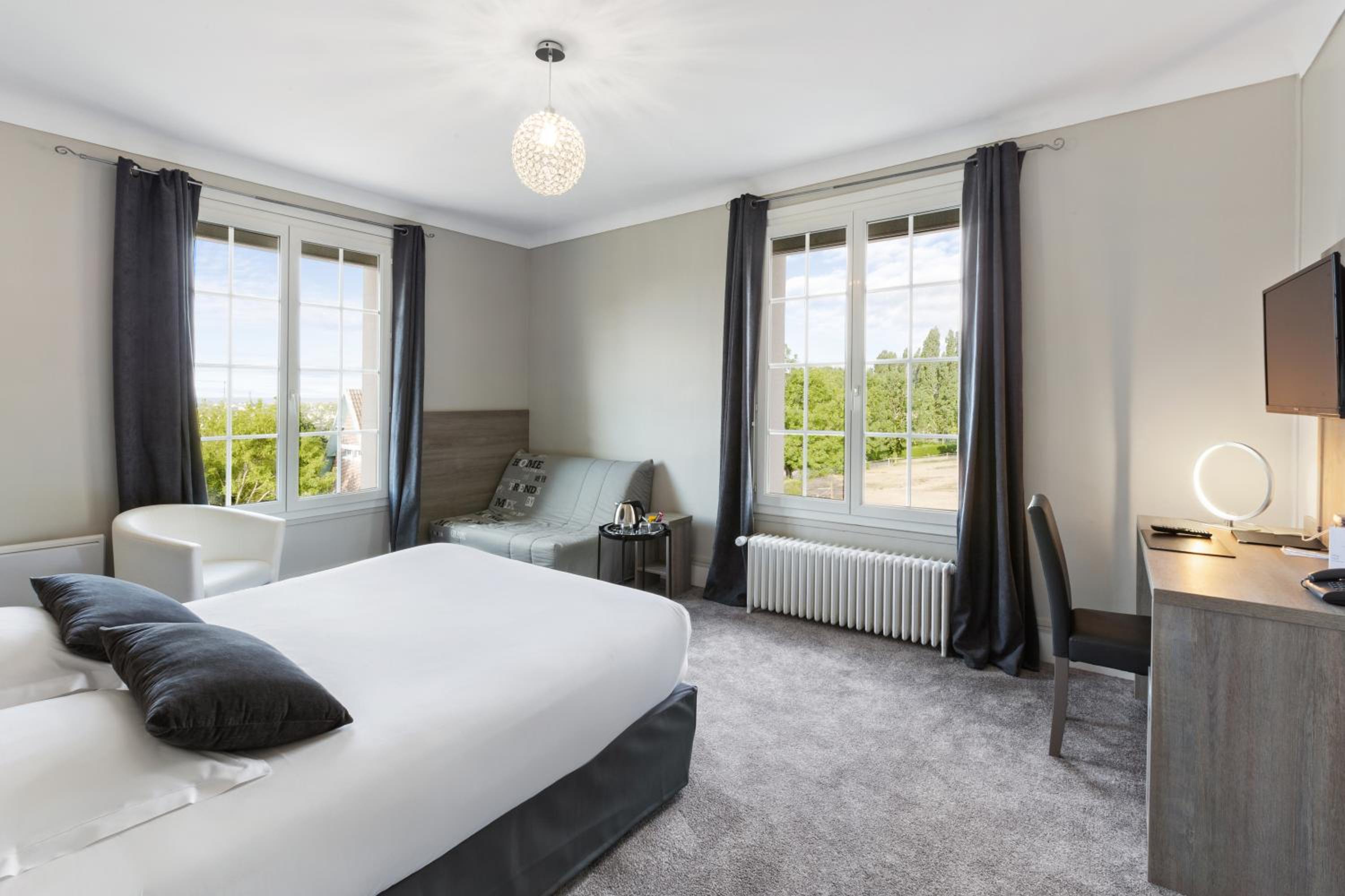 Superior Queen Room - Photo 1