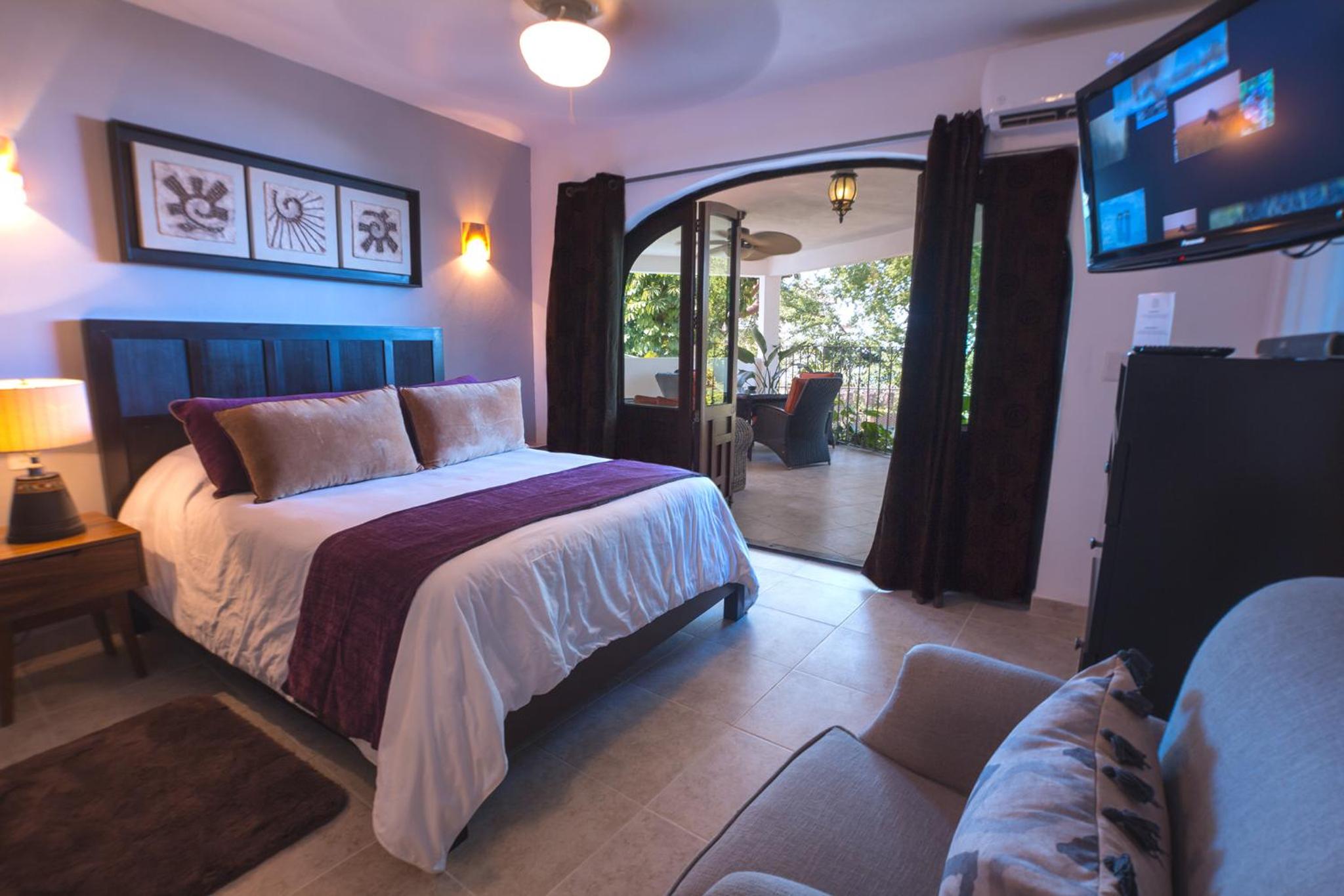 Deluxe Double Room - Photo 10