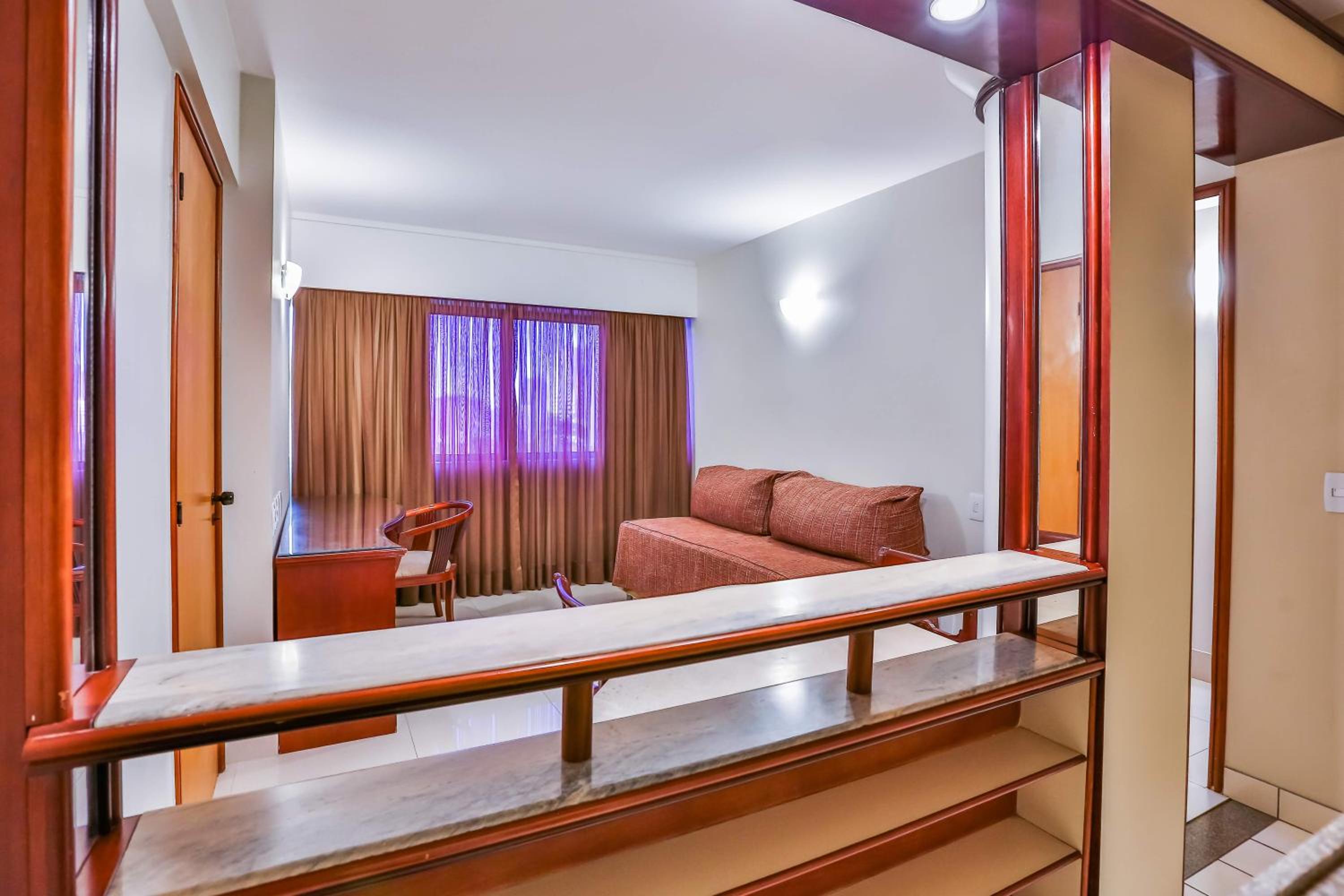 Golden Tulip Goiânia Address — Suite Deluxe Cama de Solteiro