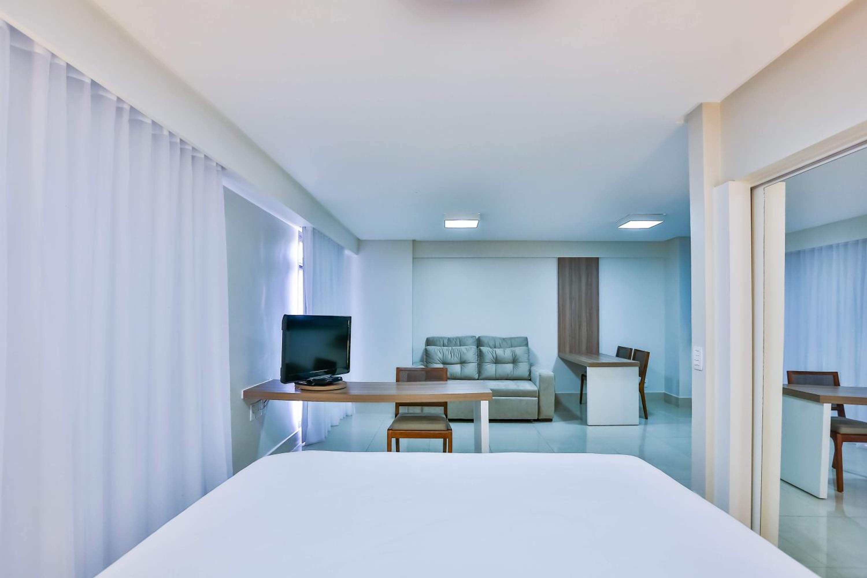 Golden Tulip Goiânia Address — Executive Triple Room