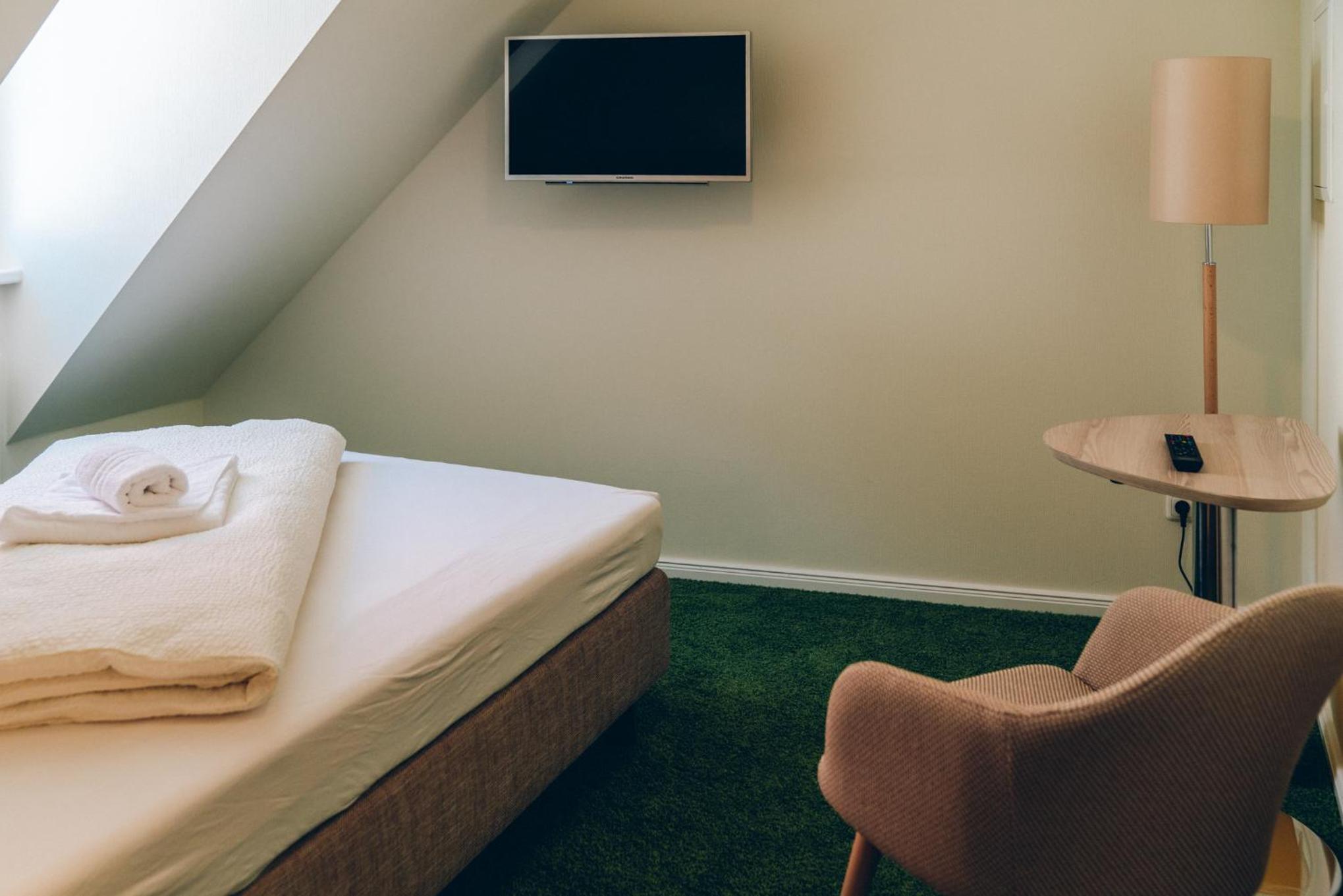Single Room photo 2