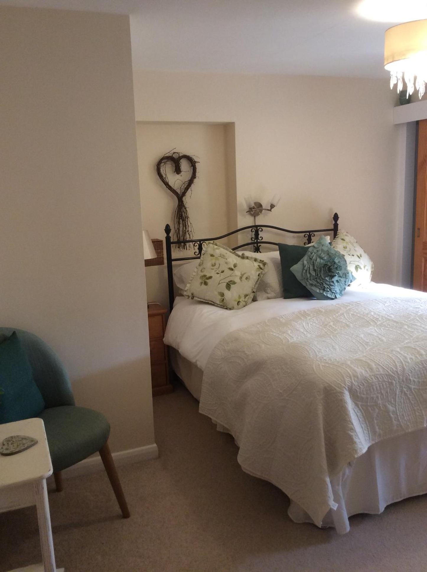 Double Room with Private Bathroom - Photo 5