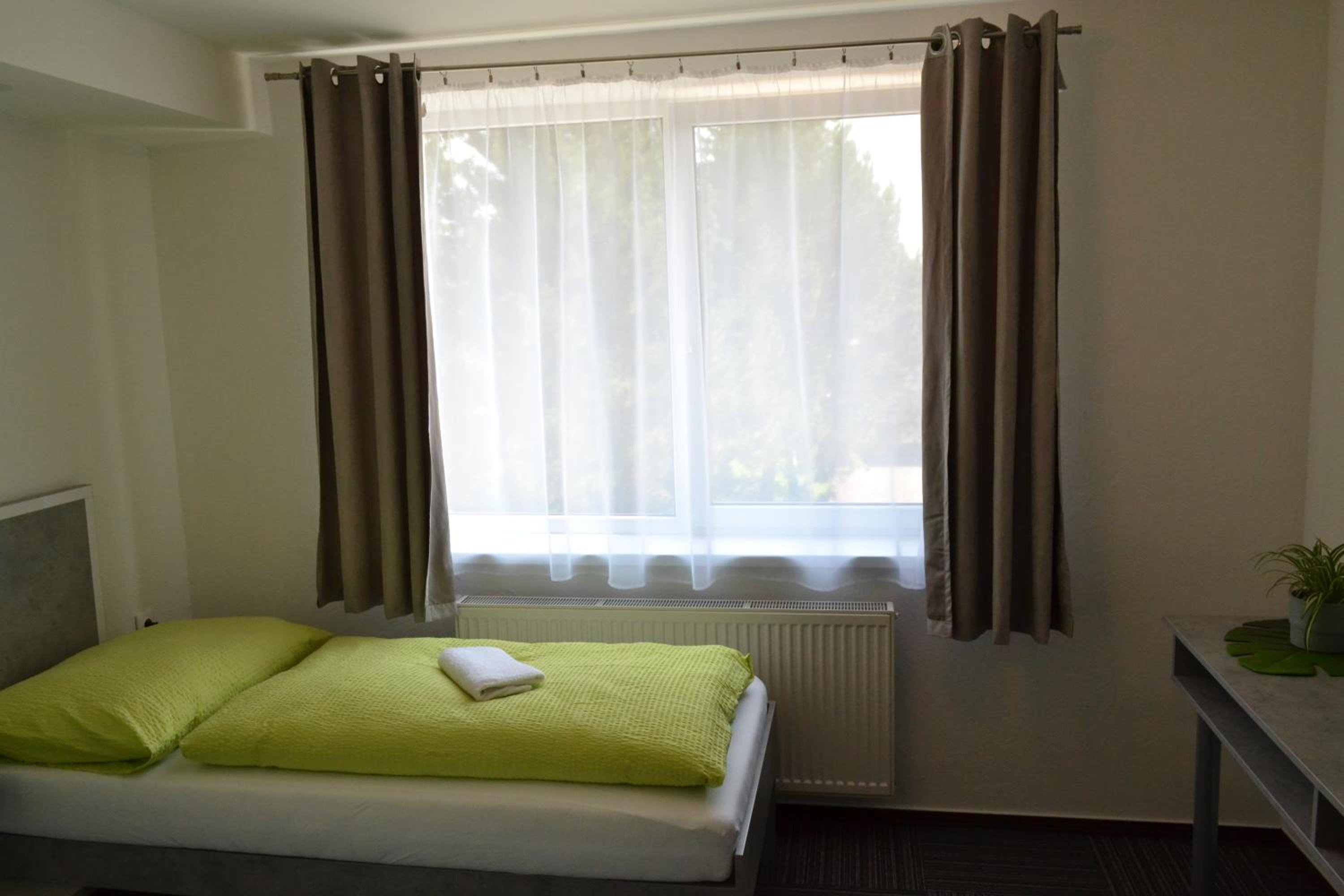 Twin Room - Photo 1
