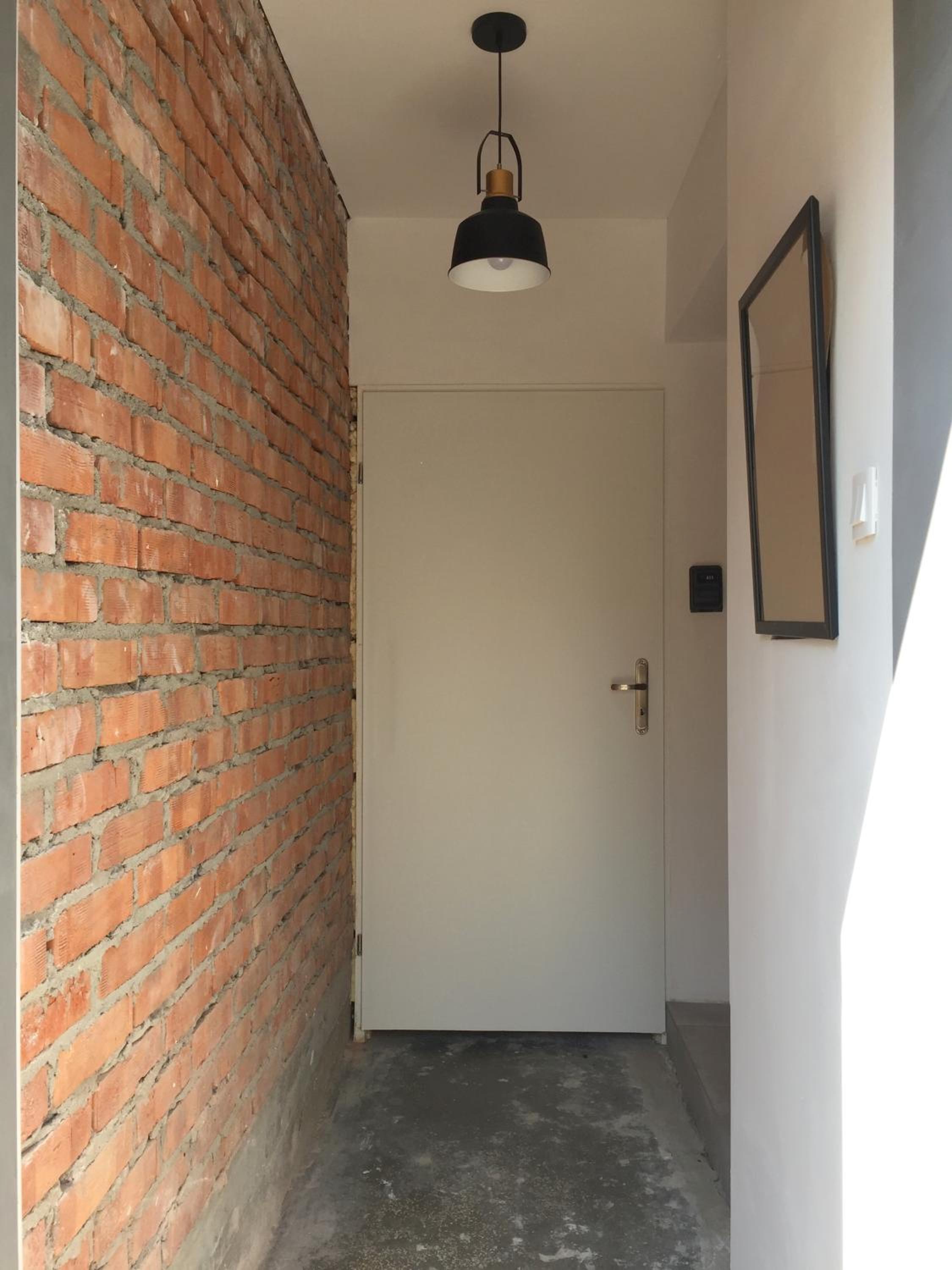 One-Bedroom Apartment - Photo 4