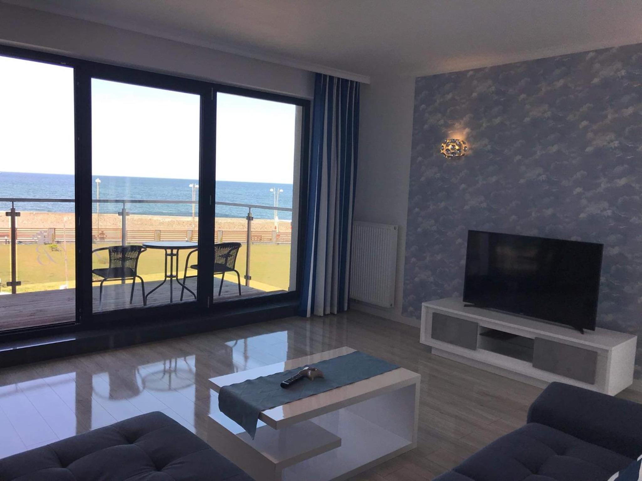 Apartment with Sea View - Photo 3