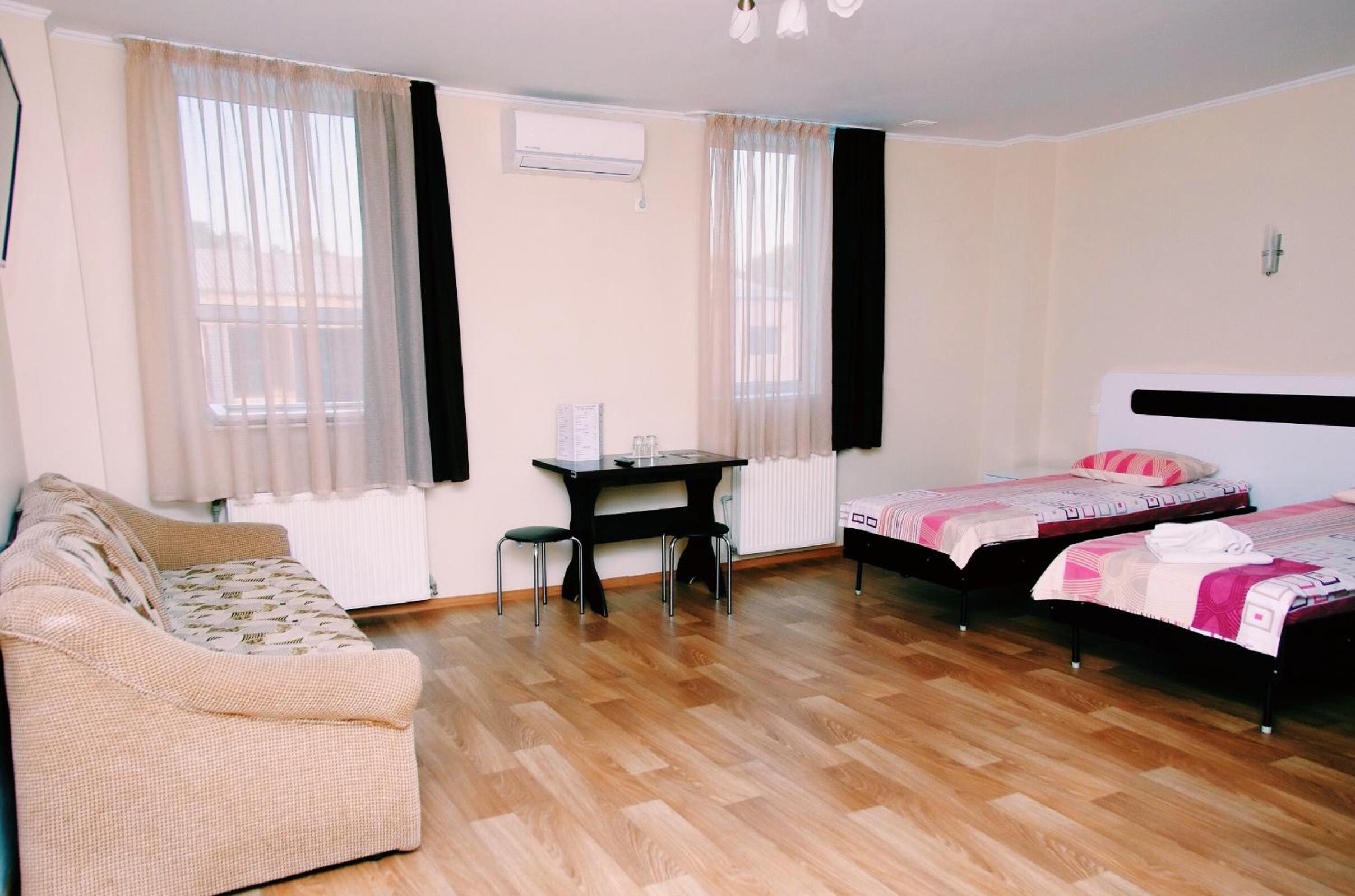 Standard Twin Room photo 2