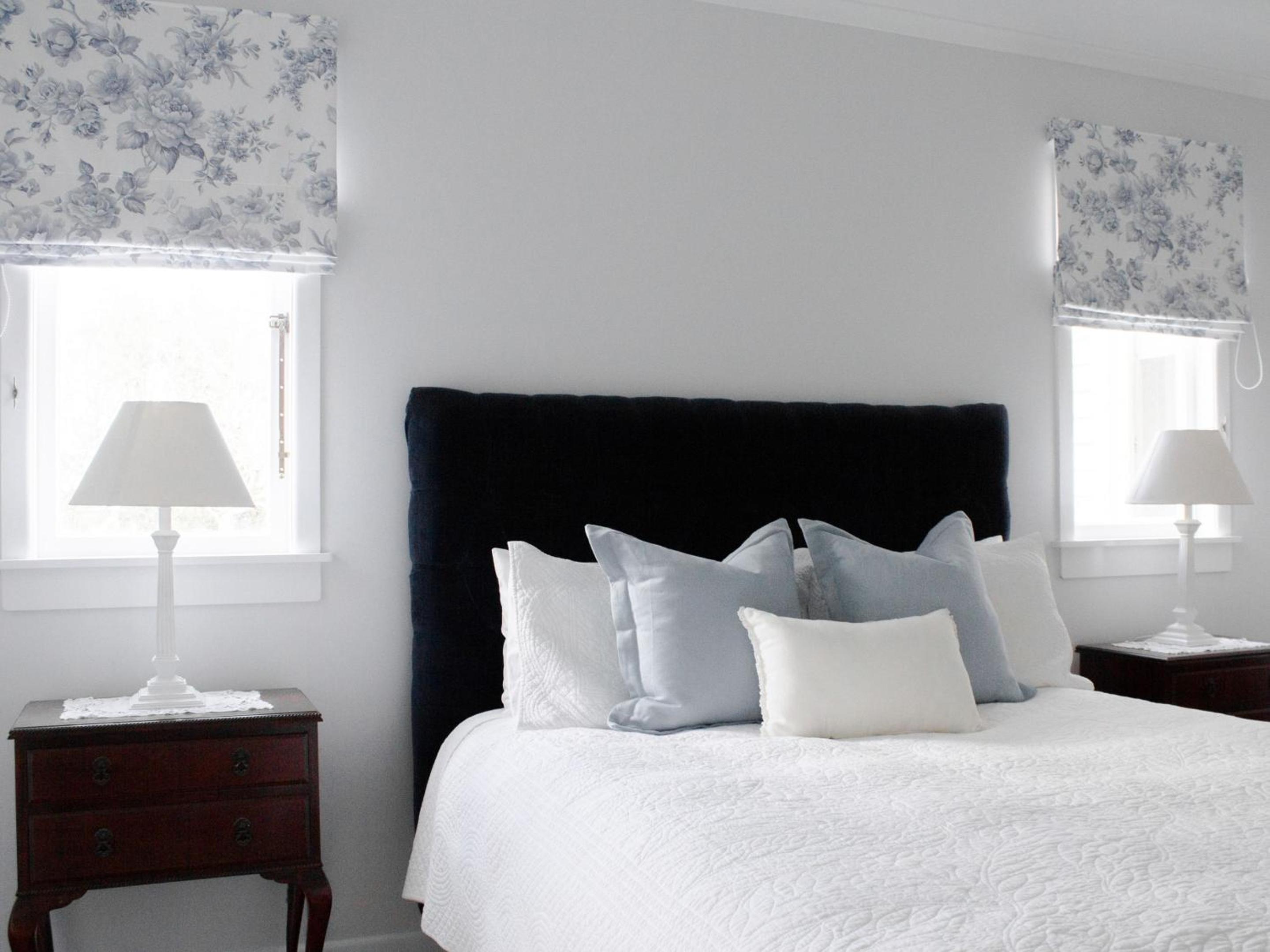 Five-Bedroom House - Photo 3
