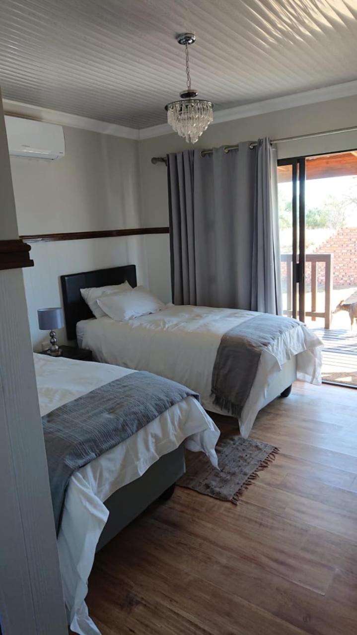 Two-Bedroom House - Photo 14