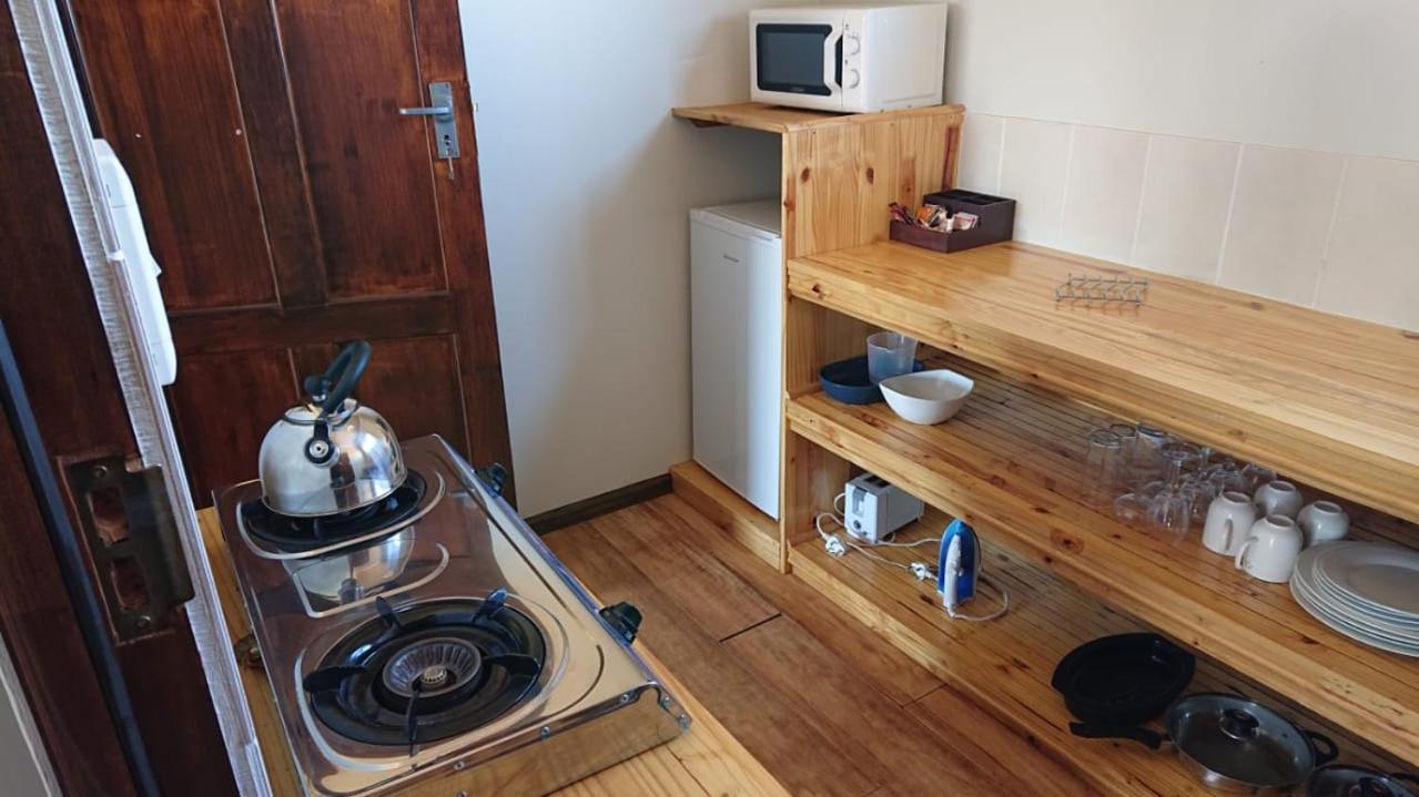 Two-Bedroom House - Photo 22