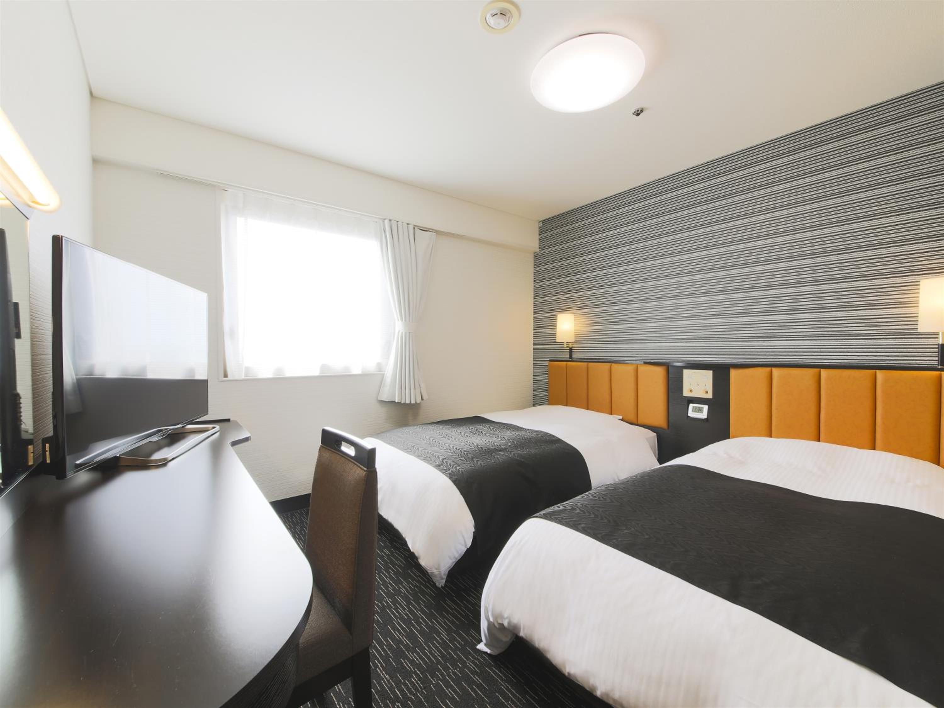 Twin Room - Smoking - Photo 1
