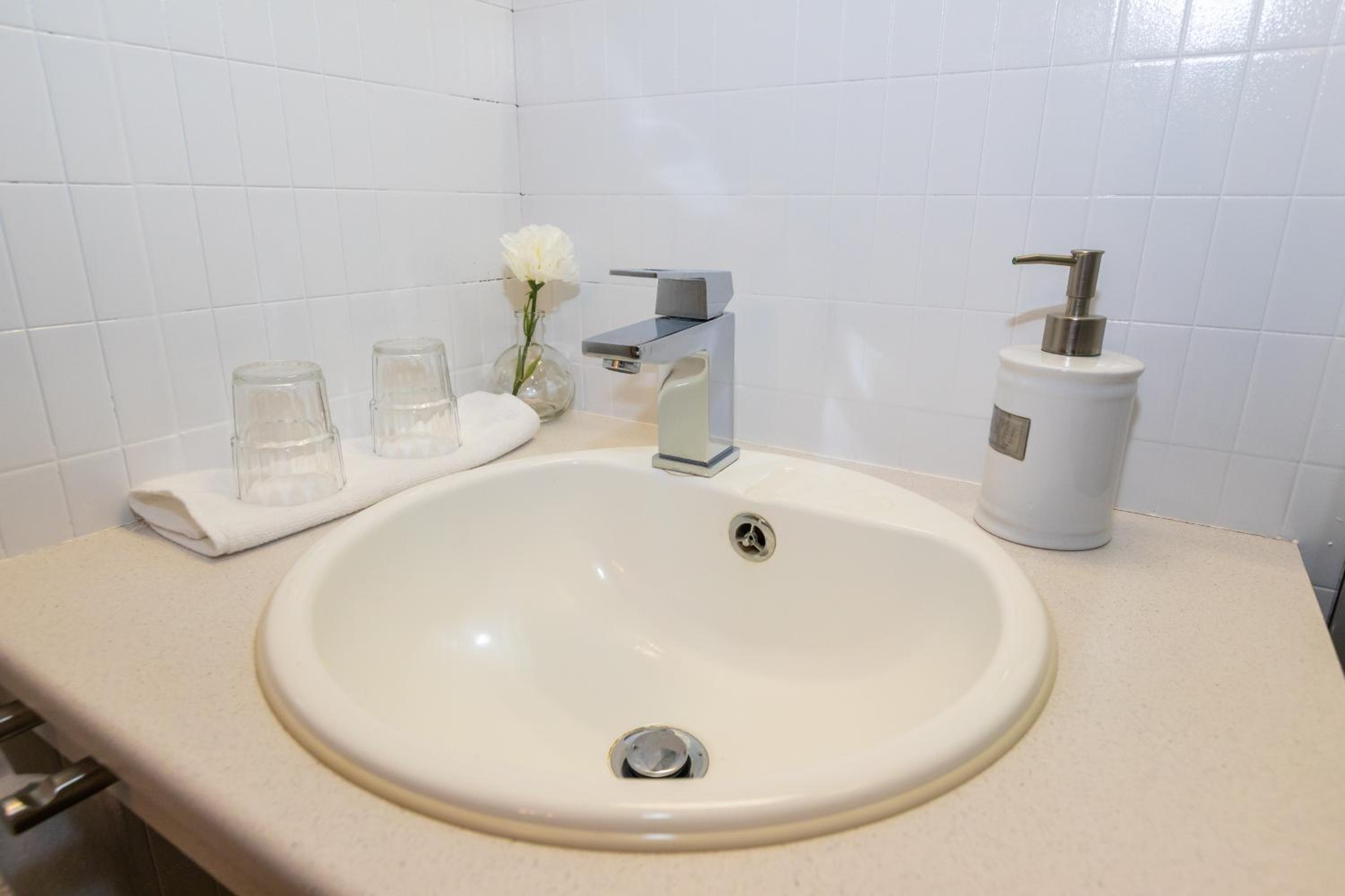 Standard room with Garden view - Photo 10