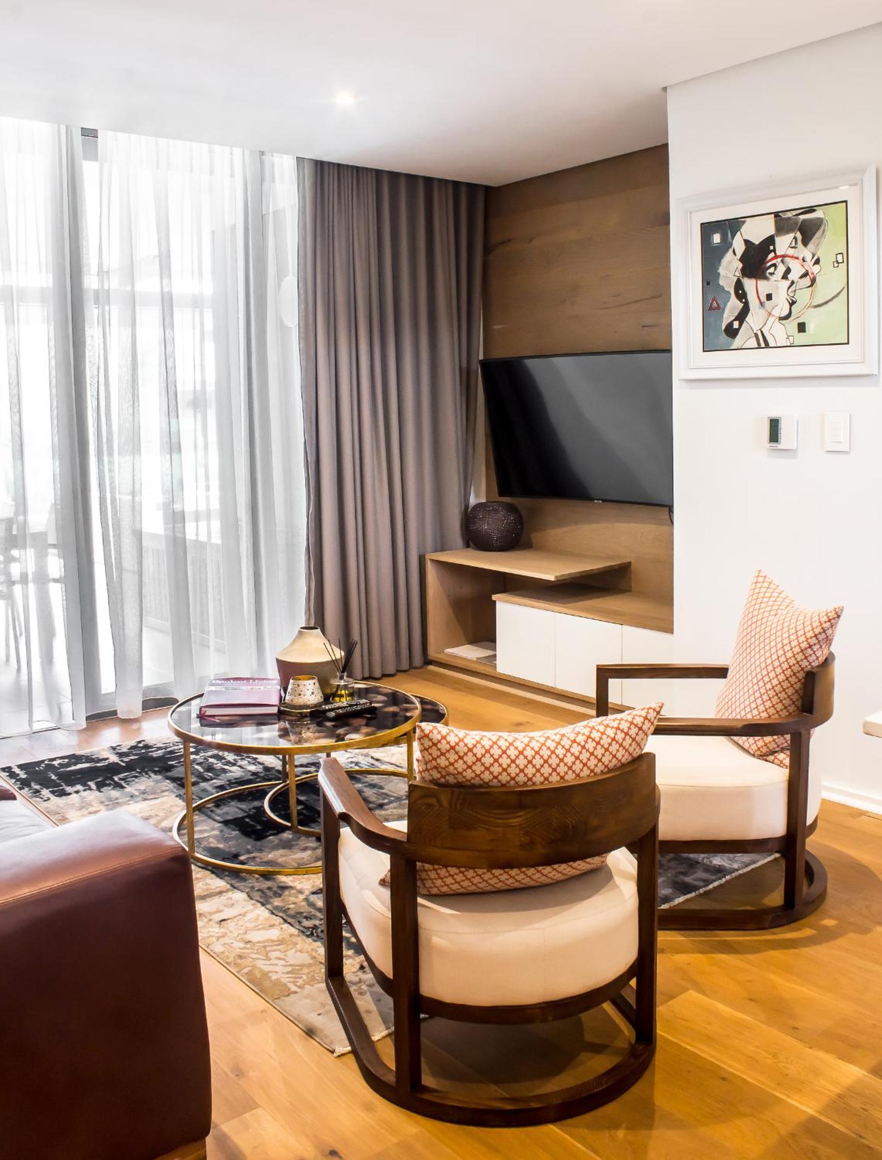 Apartment with Terrace - Photo 1
