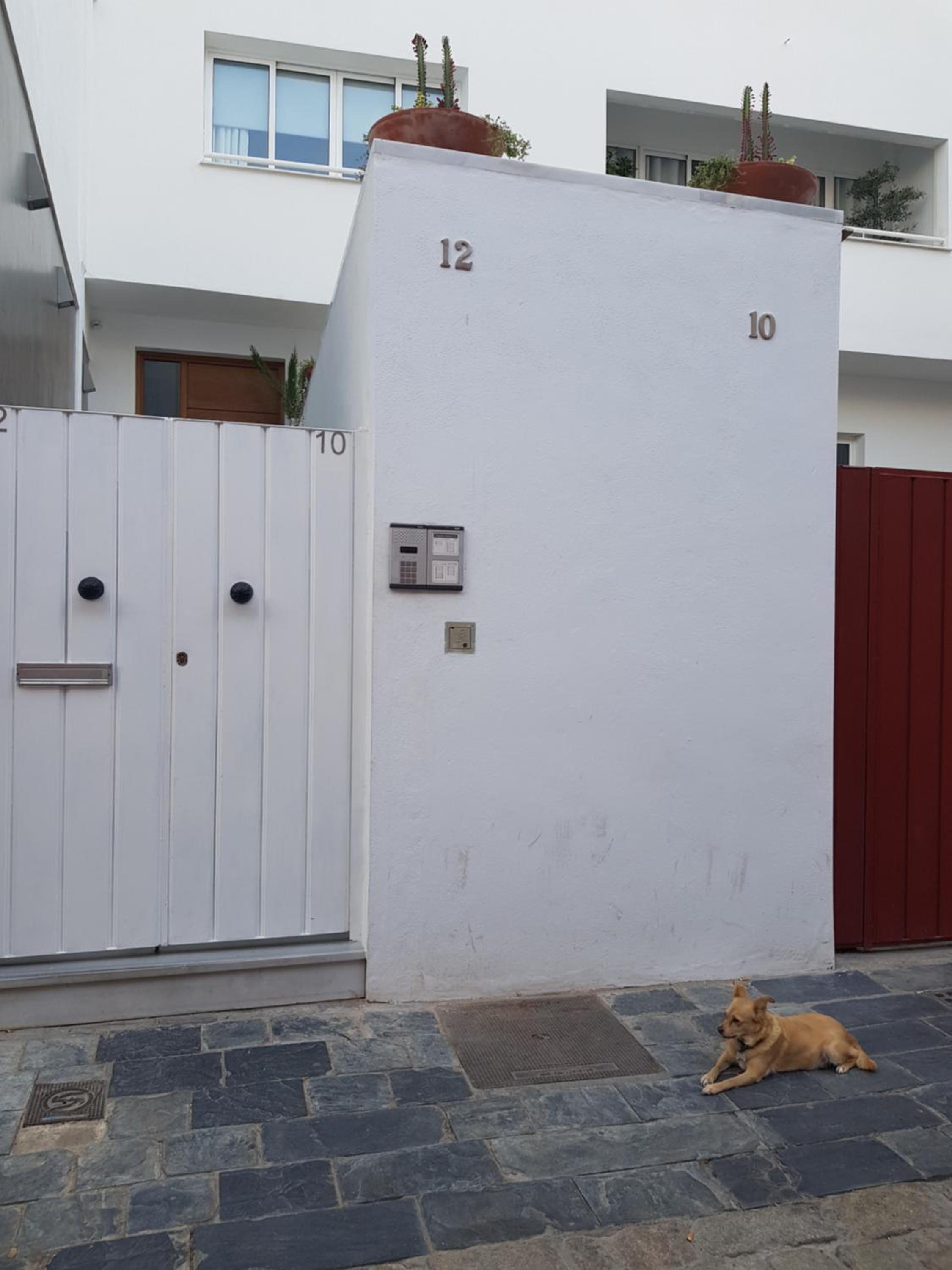 Apartment with Terrace - Photo 15