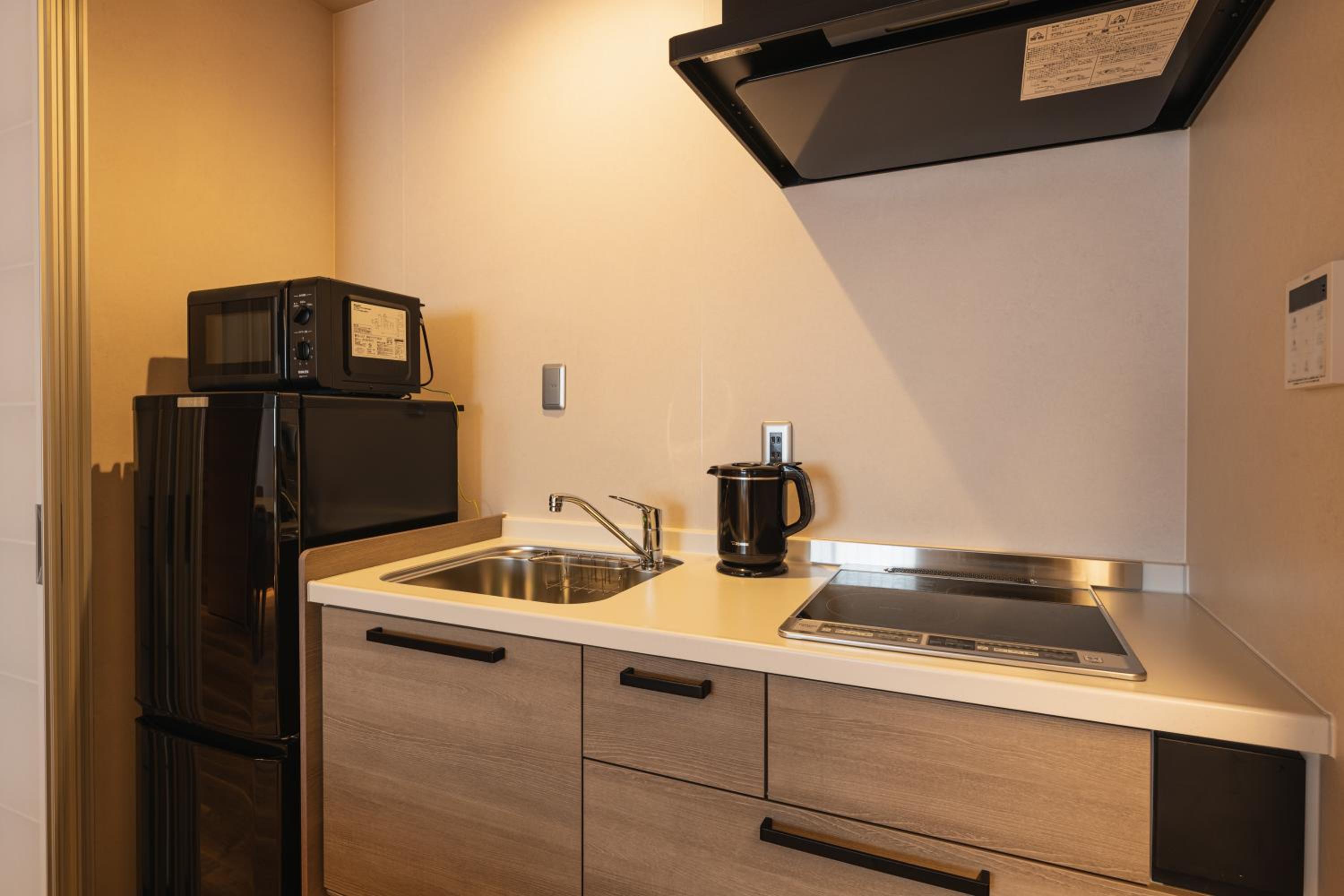 Standard Twin Room - Photo 3