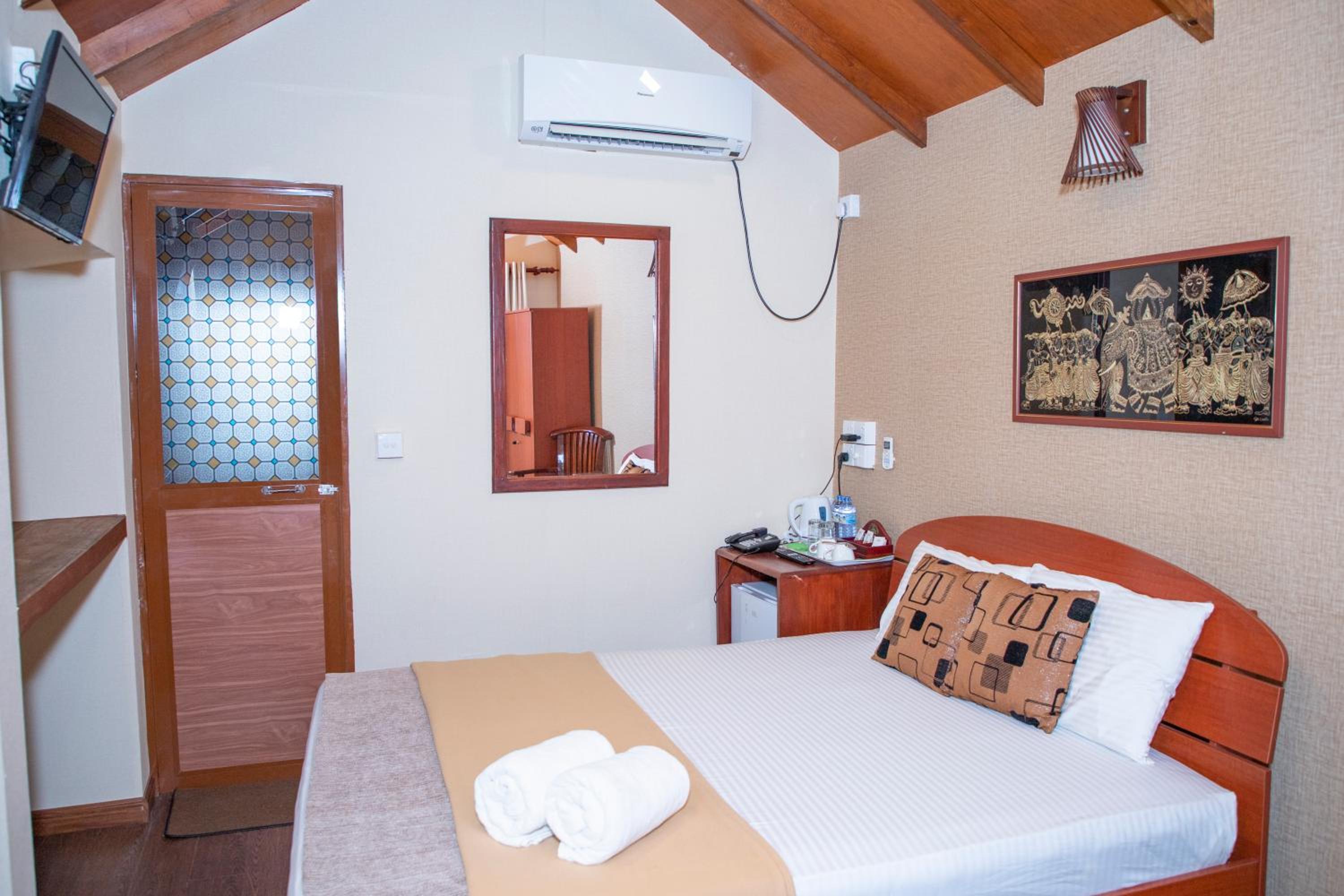 Small Deluxe Wheel Cabana with Sea View