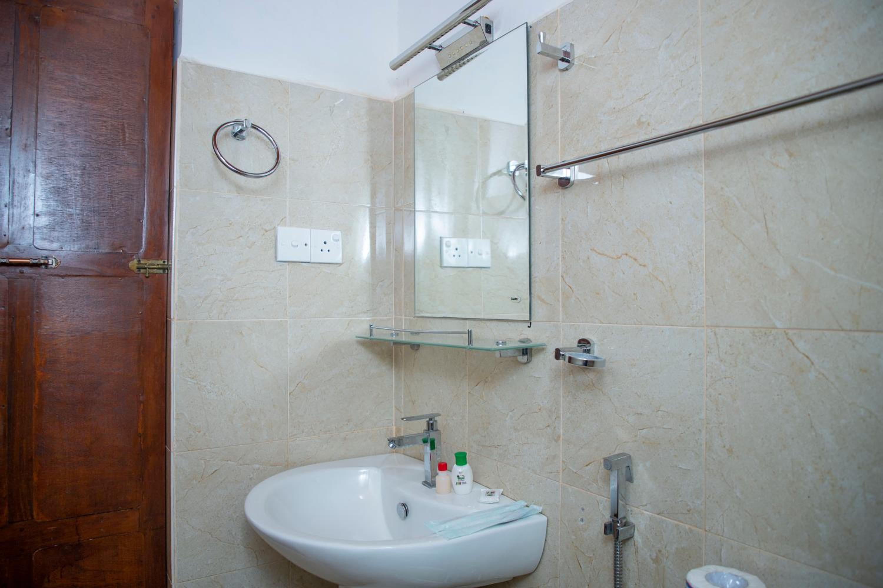 Superior Deluxe Double Room with Pool View photo 3