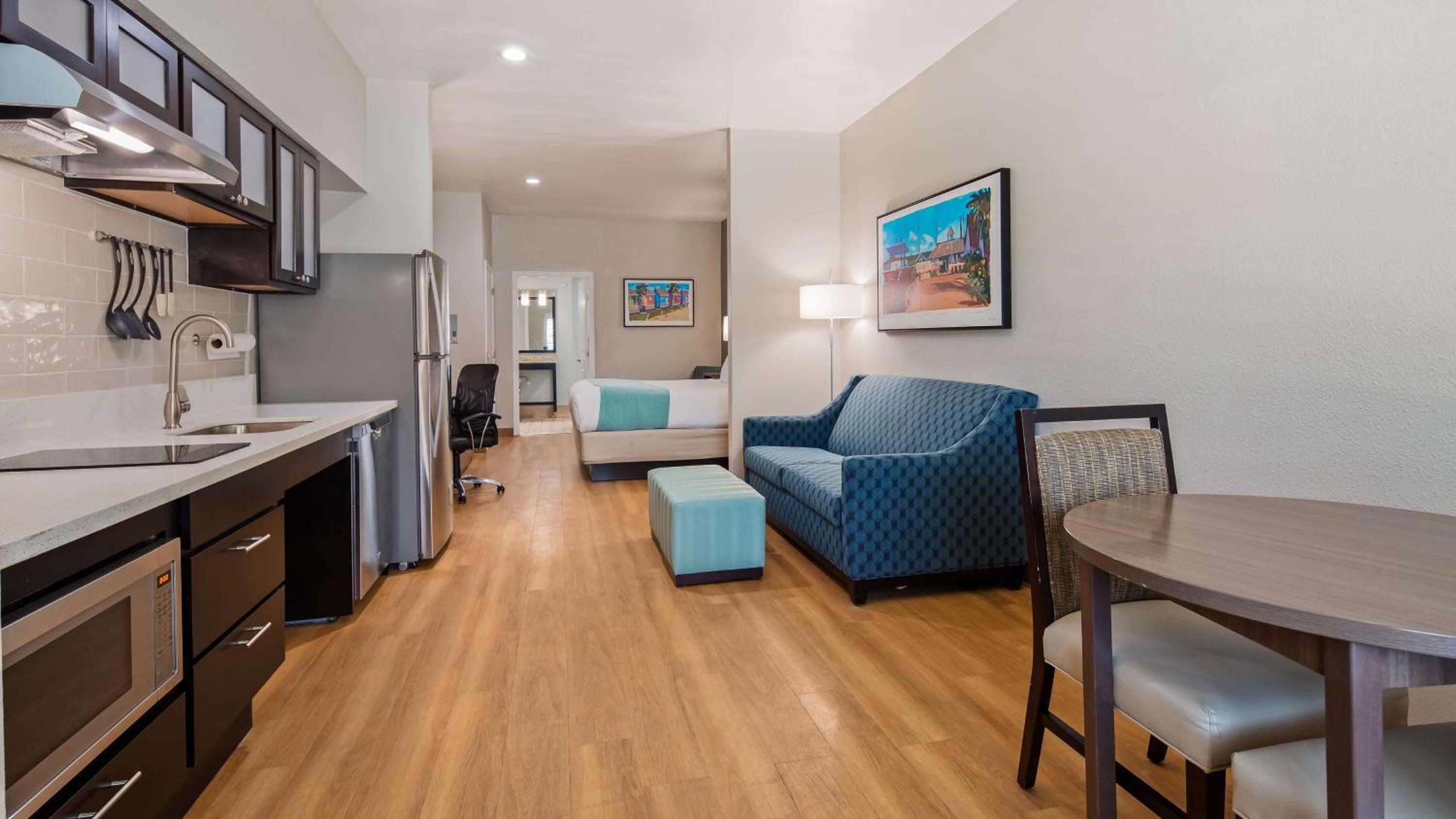 King Suite with Sofa Bed - Non Smoking photo 1
