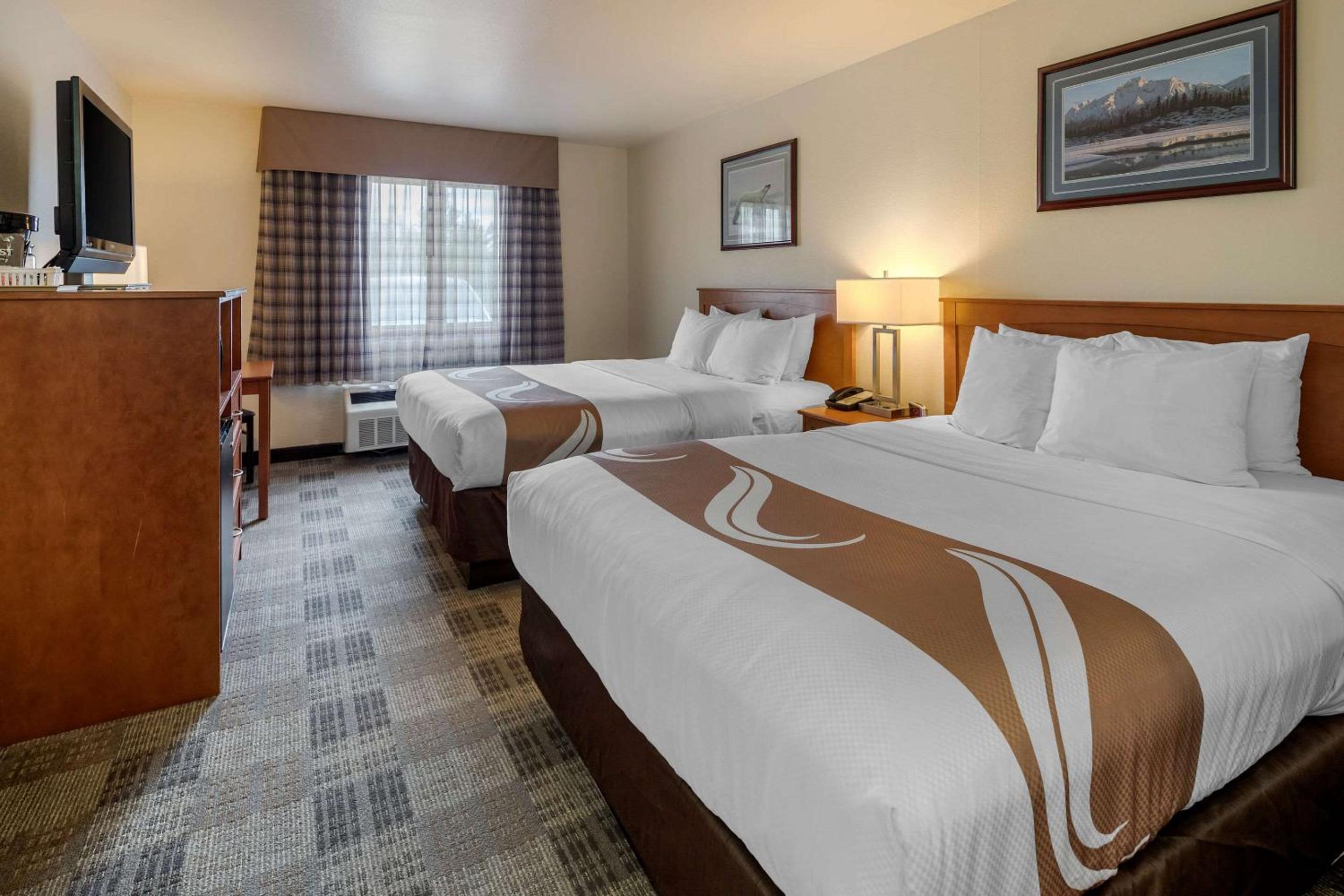 Standard Double Room with 2 Double Beds - Non-Smoking - Photo 4