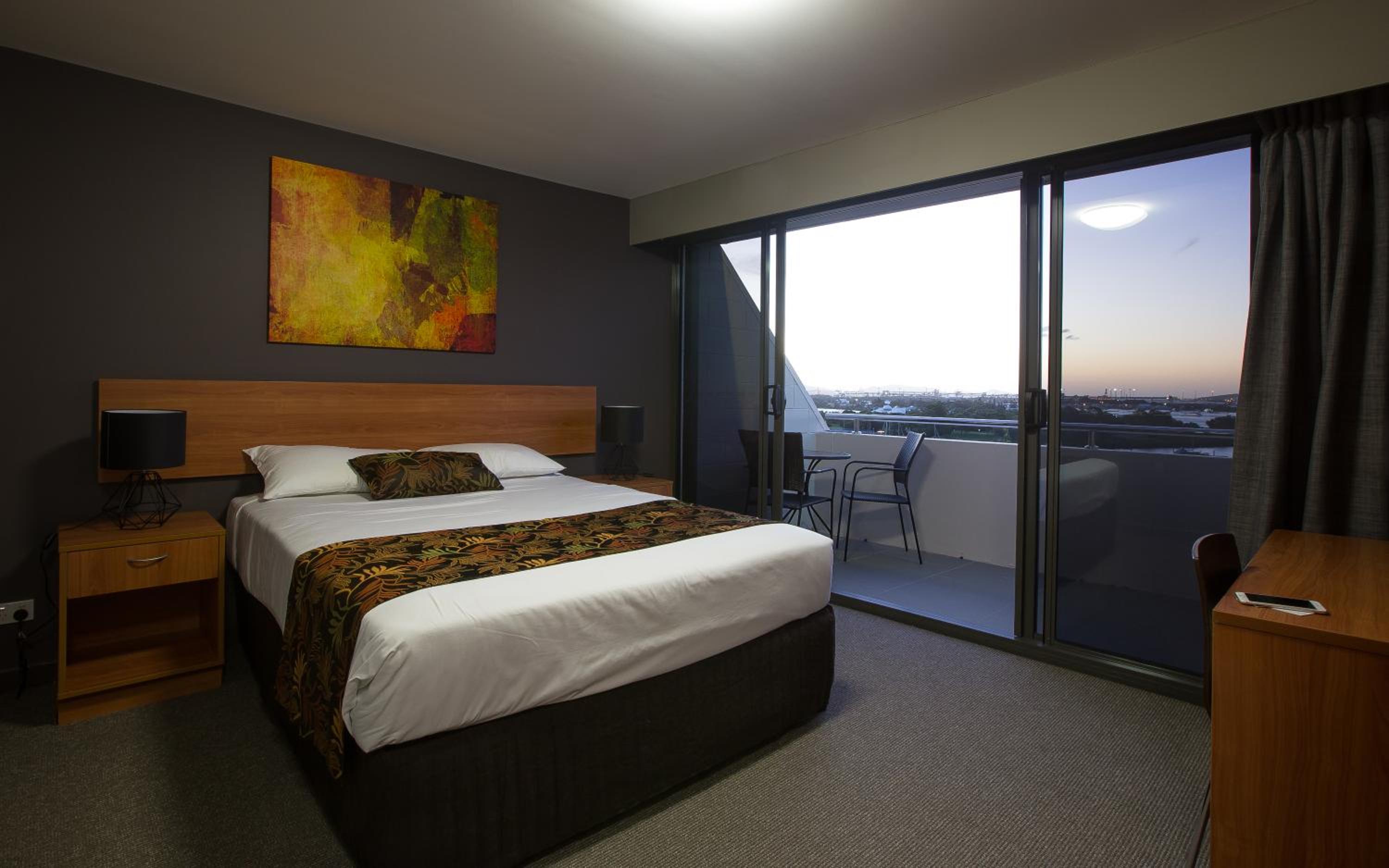Harbor Balcony Queen Room- Third Floor - Photo 1