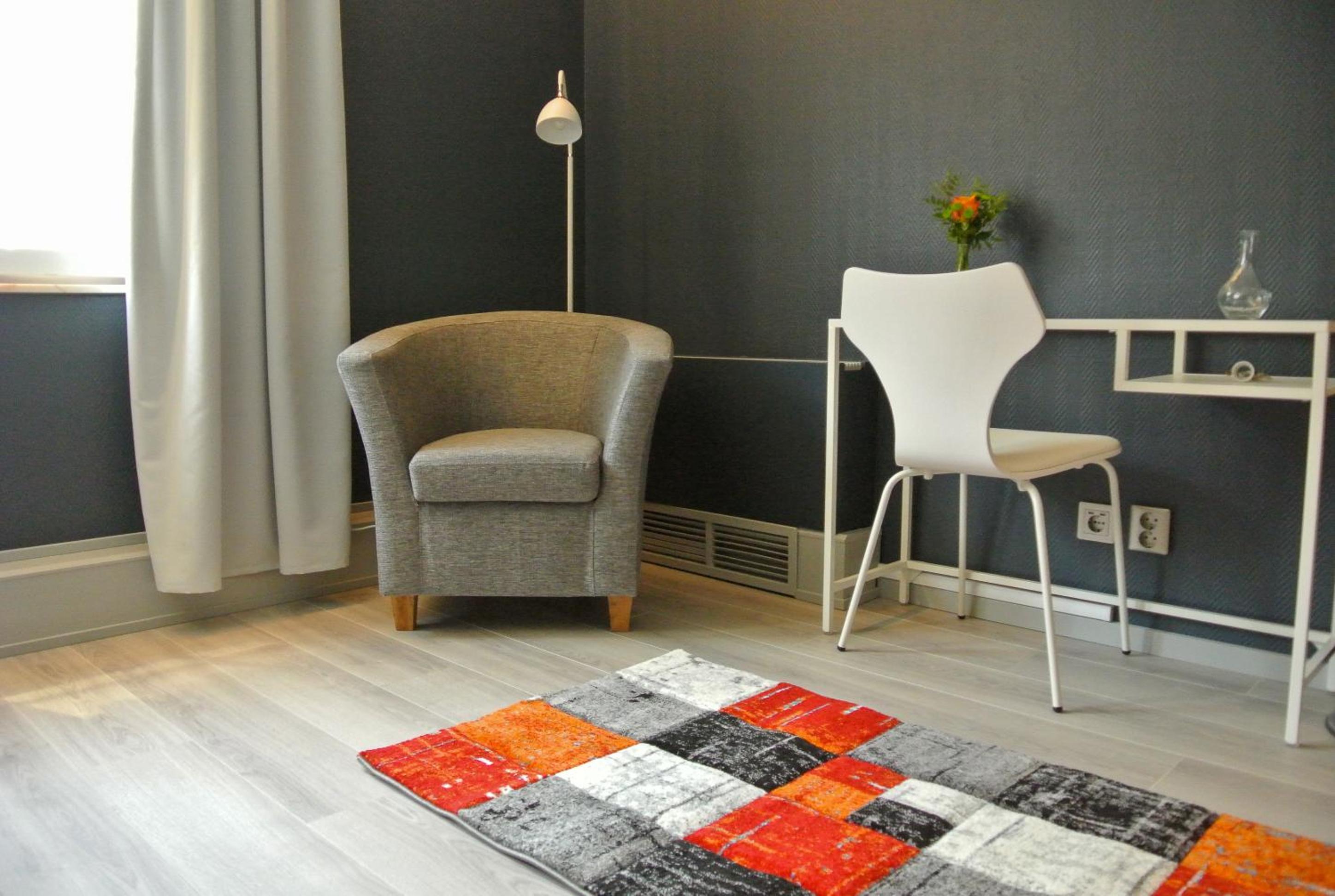 Double Room - Photo 2