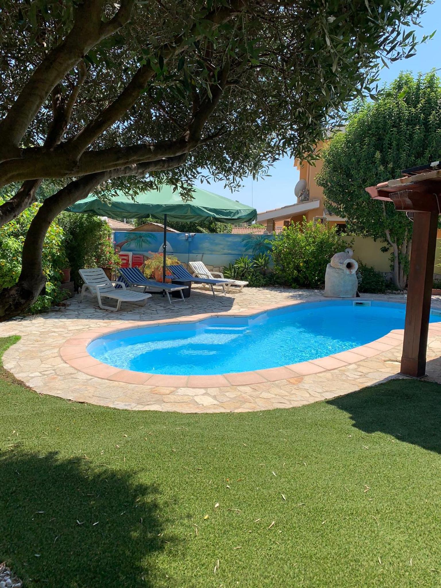Villa with Private Pool photo 3