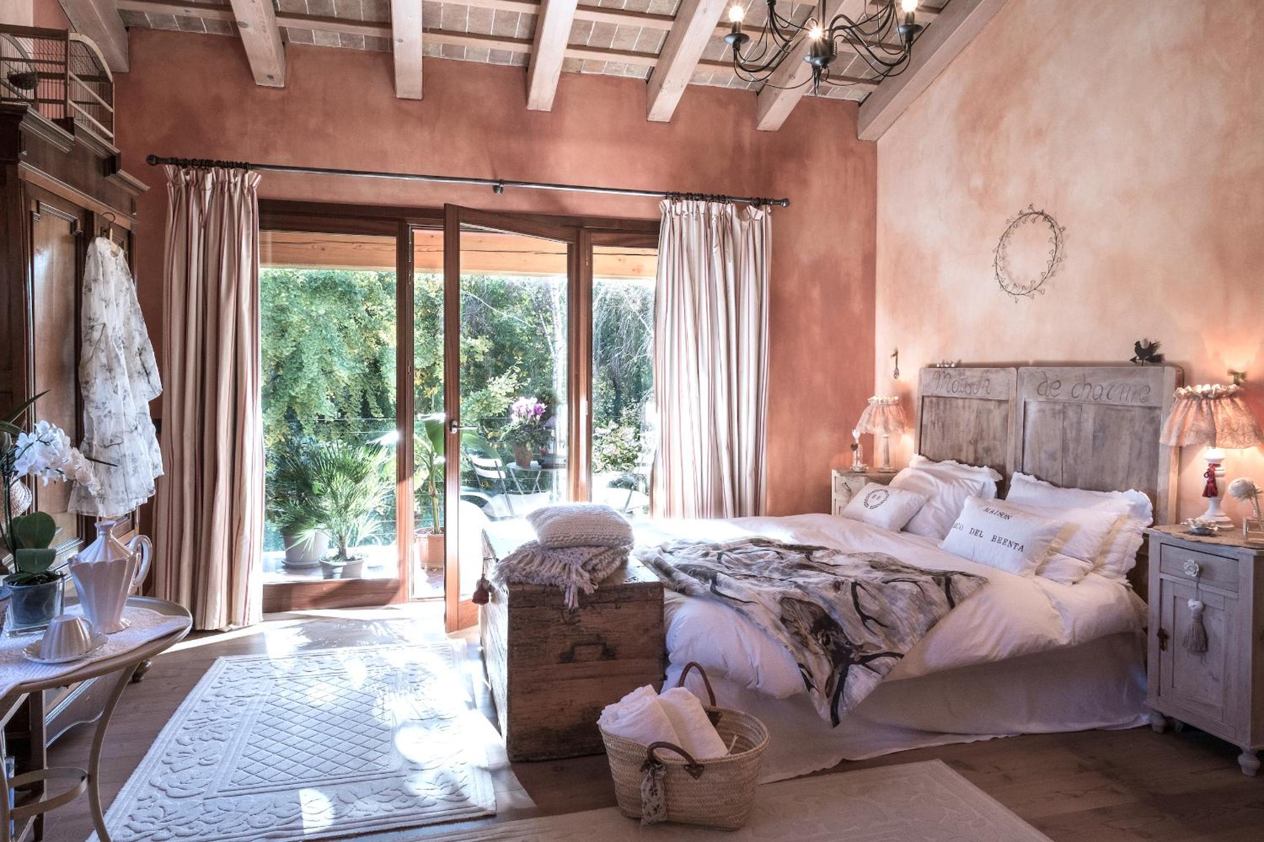 King Room with Balcony photo 3