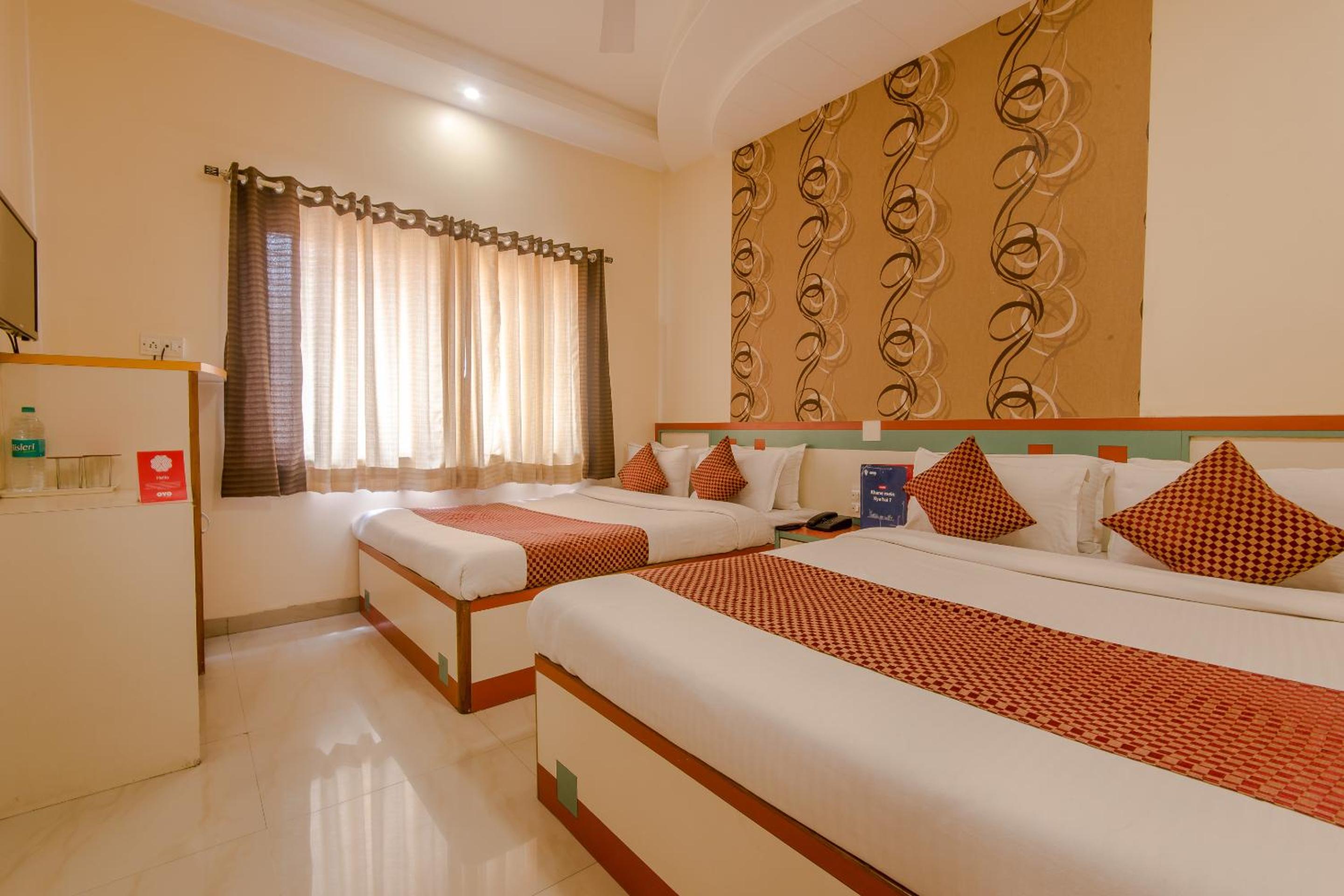 Deluxe Quadruple Room - Photo 3