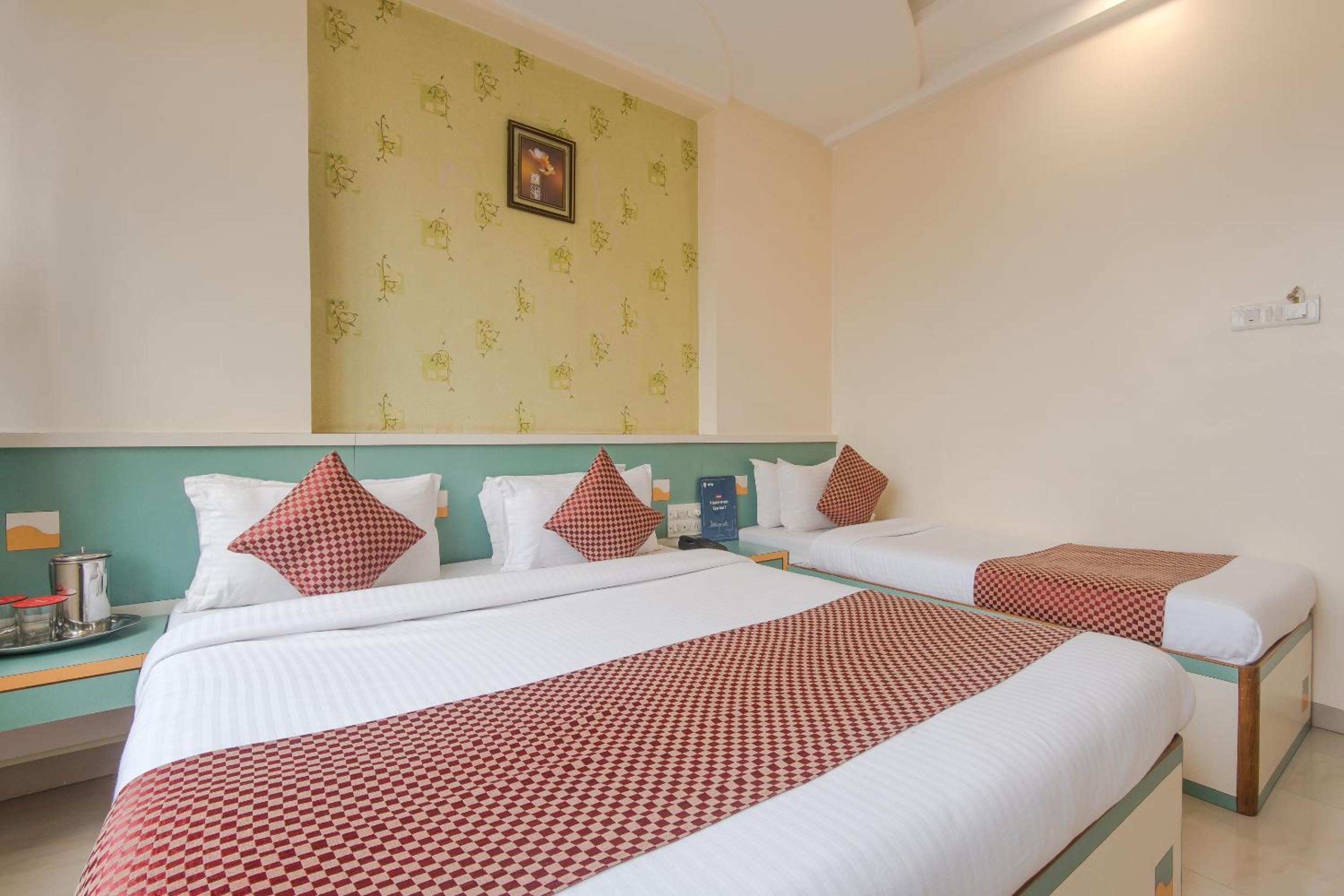 Deluxe Triple Room - Photo 2