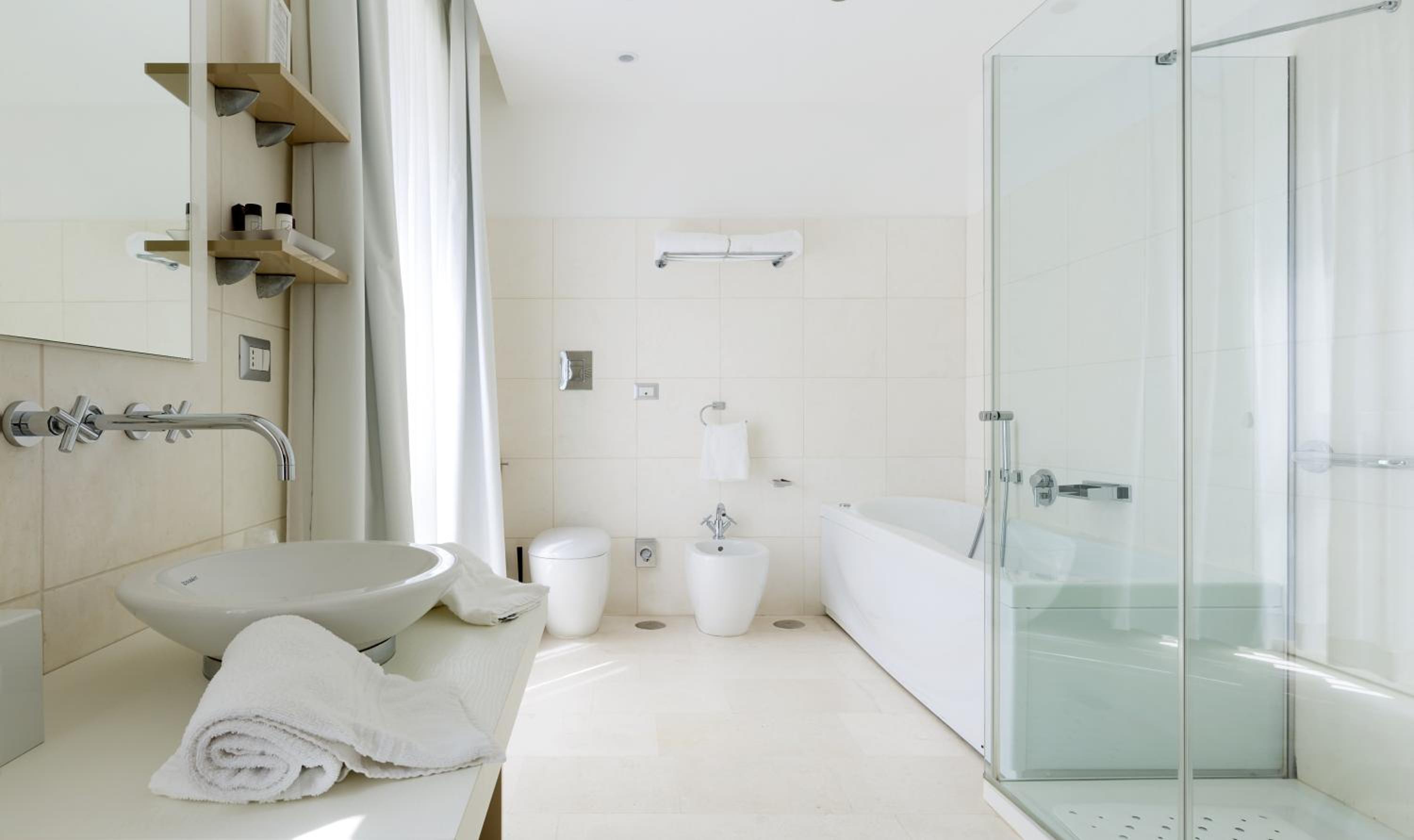 Standard Double or Twin Room photo 3