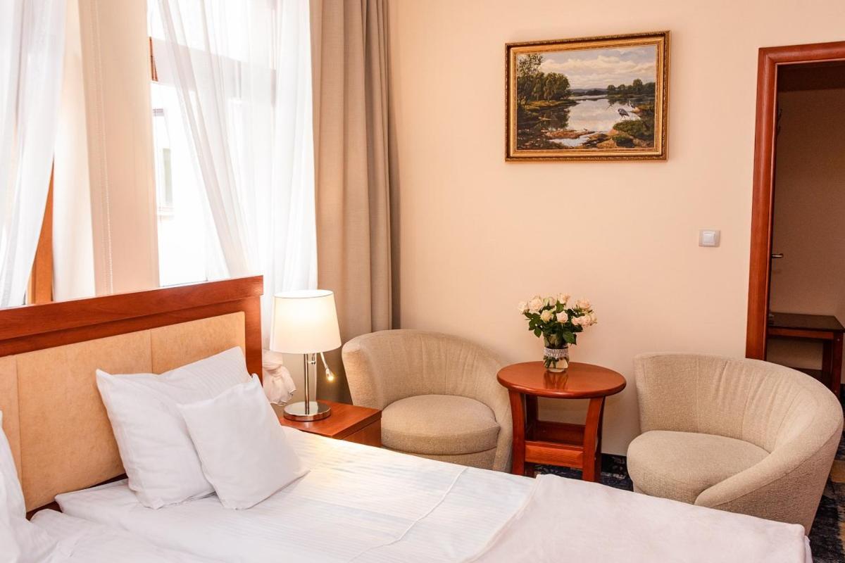 Double Room - Photo 1