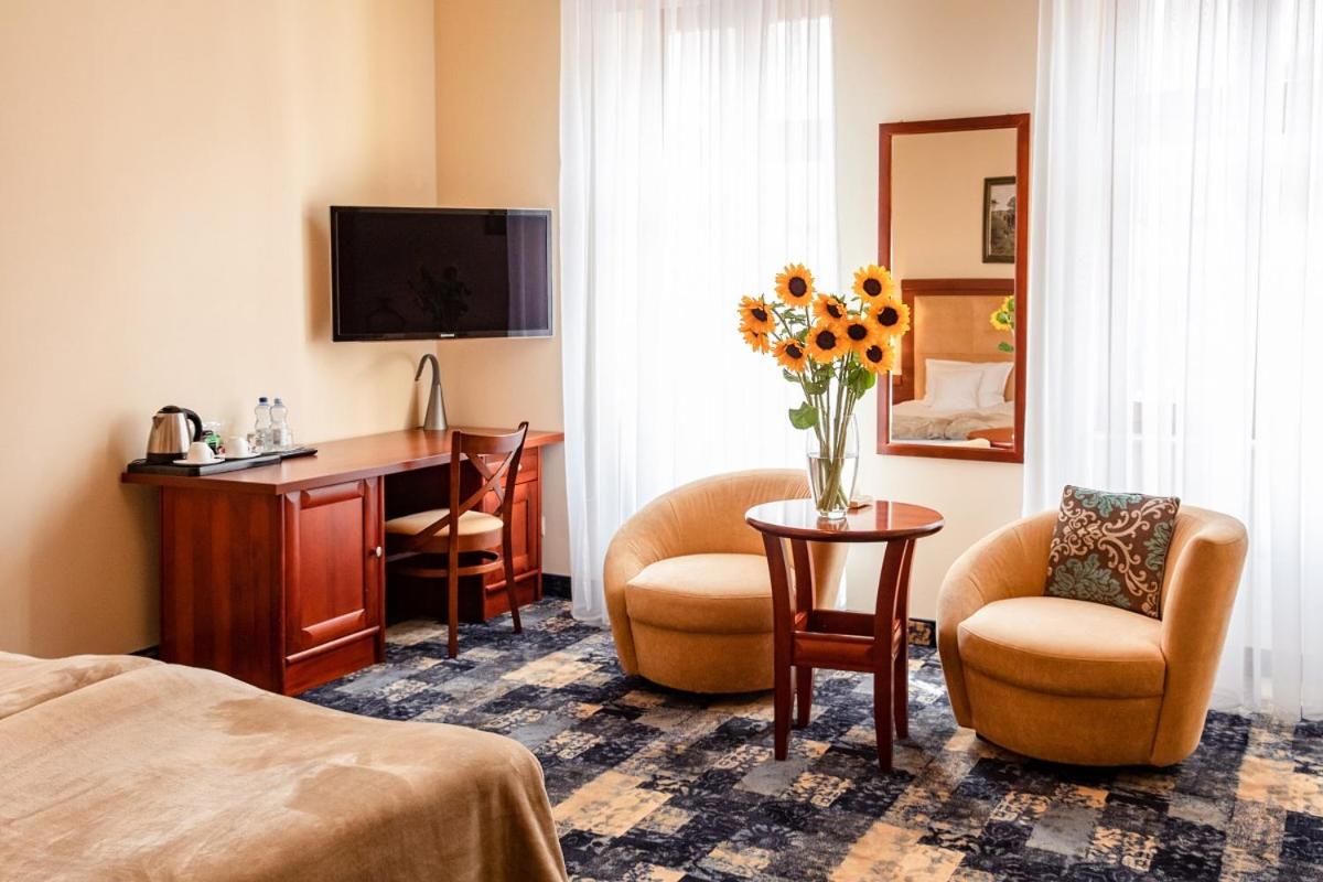 Double Room - Photo 4