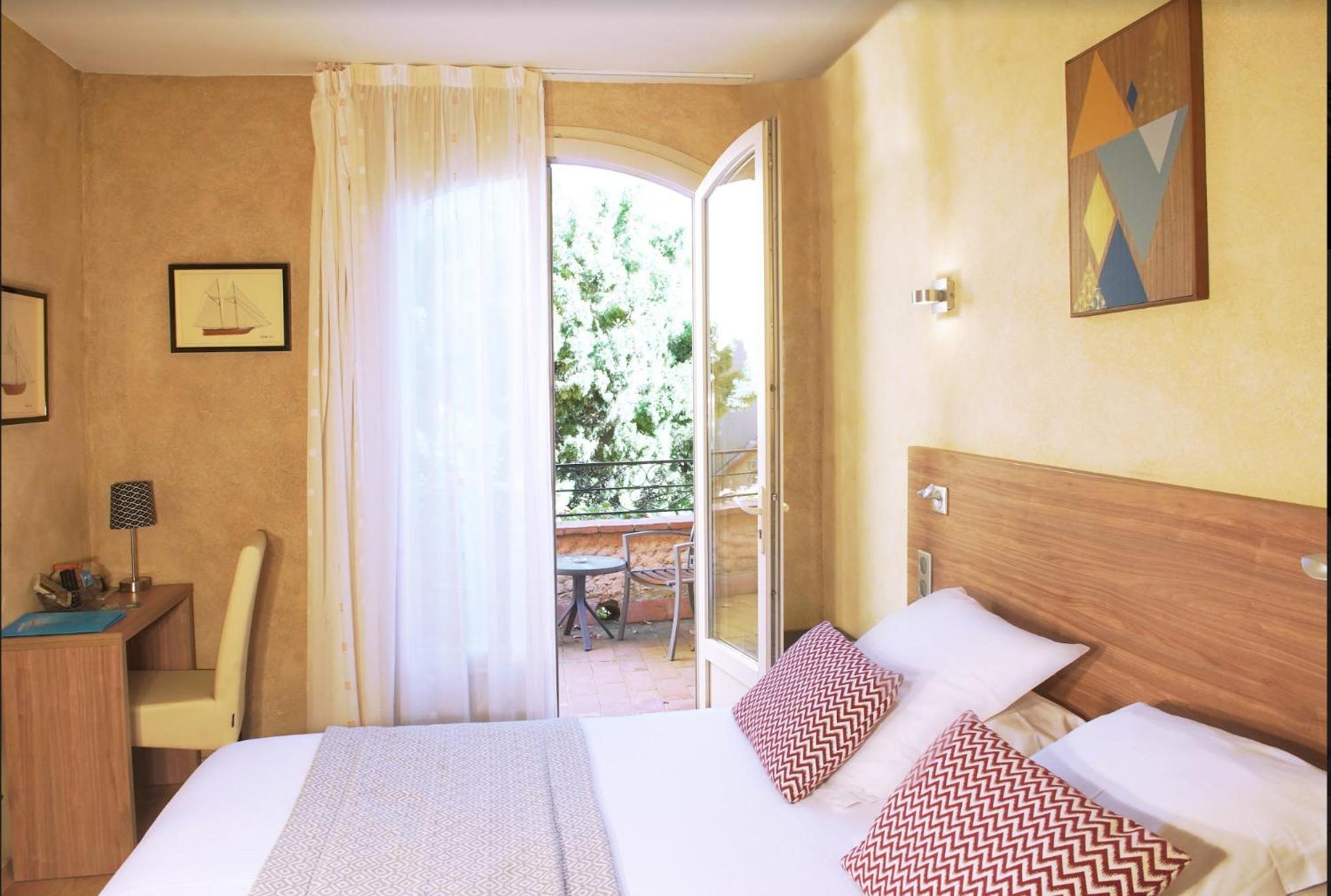 Double Room - Pavillon With Terrace