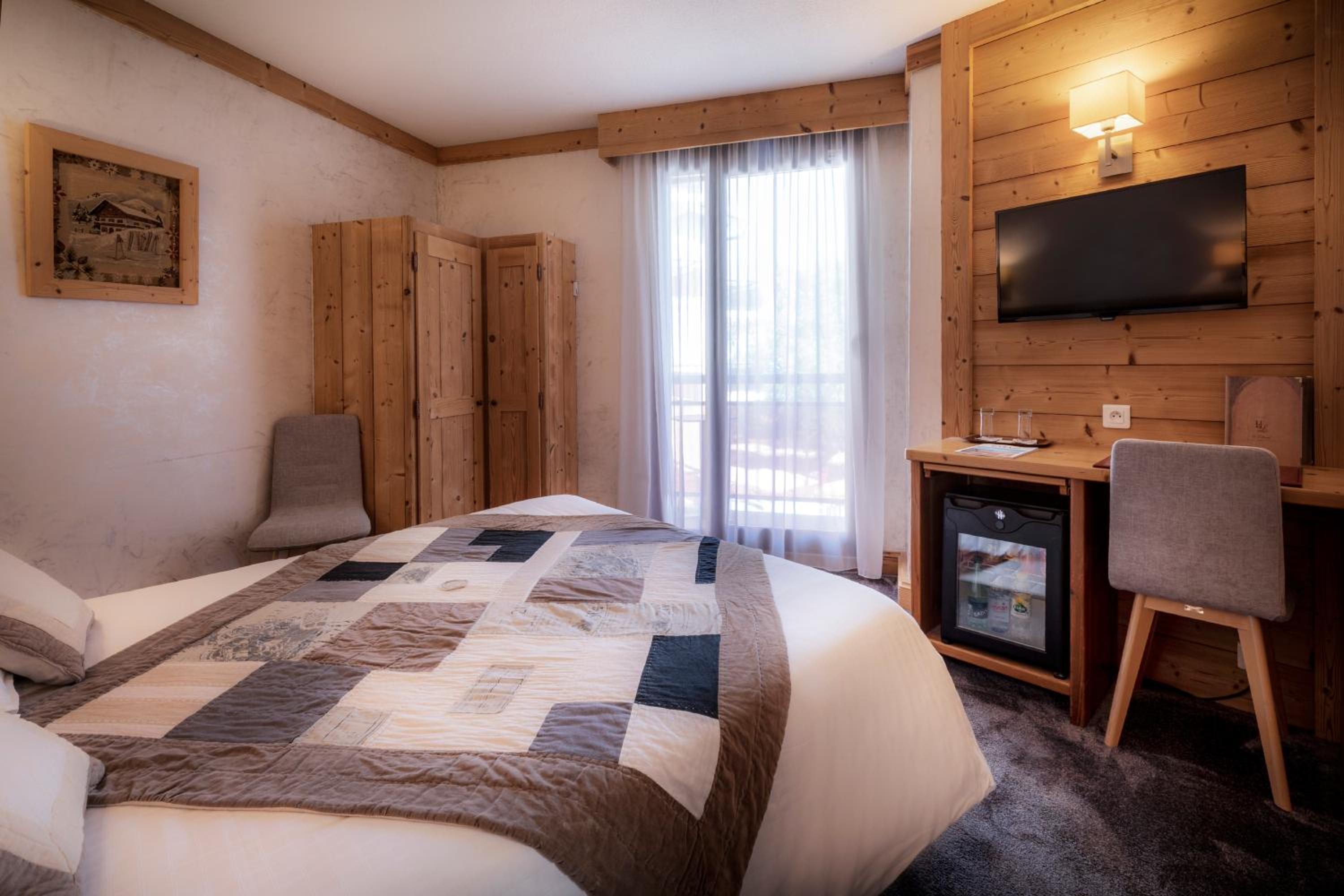 Standard Double Room photo 2