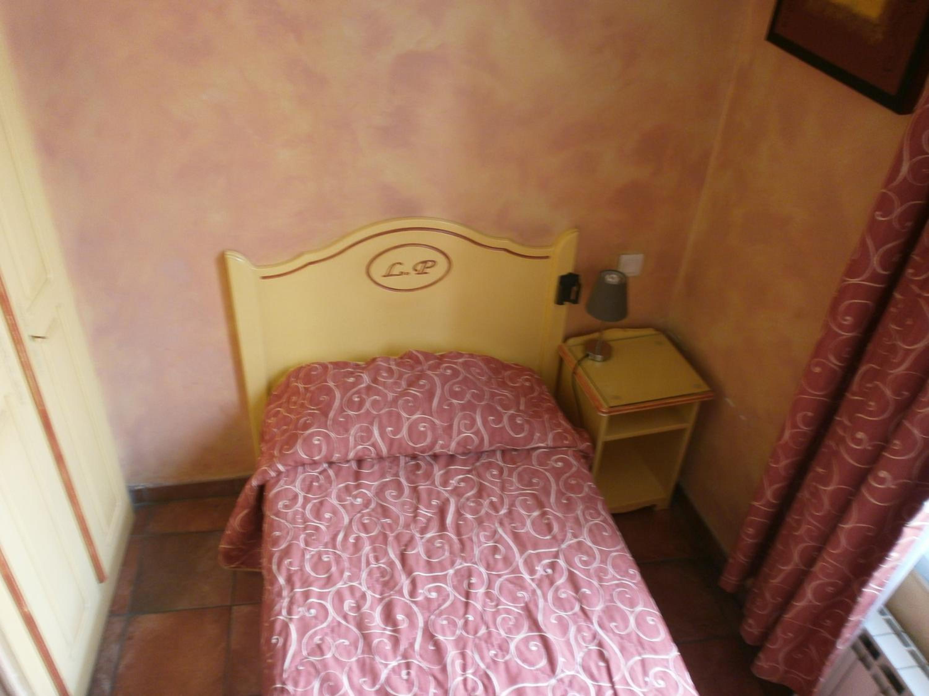 Standard Single Room photo 2