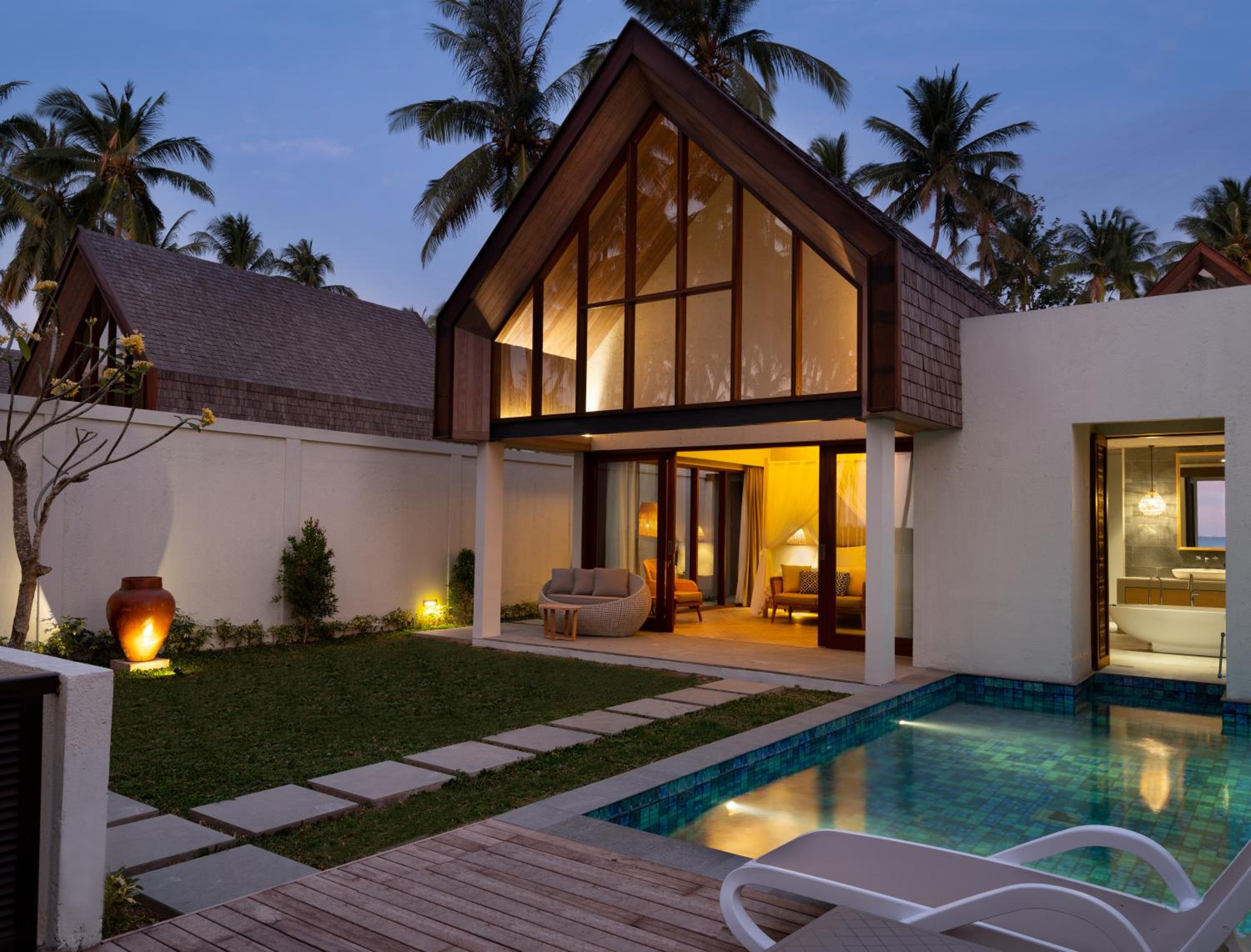 Beach Front Villa - Bali to Lombok Fast Boat Deal