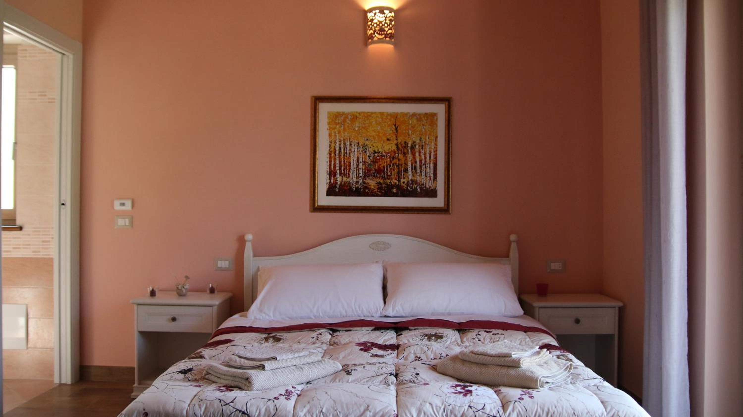 Deluxe Double Room with Extra Bed photo 1