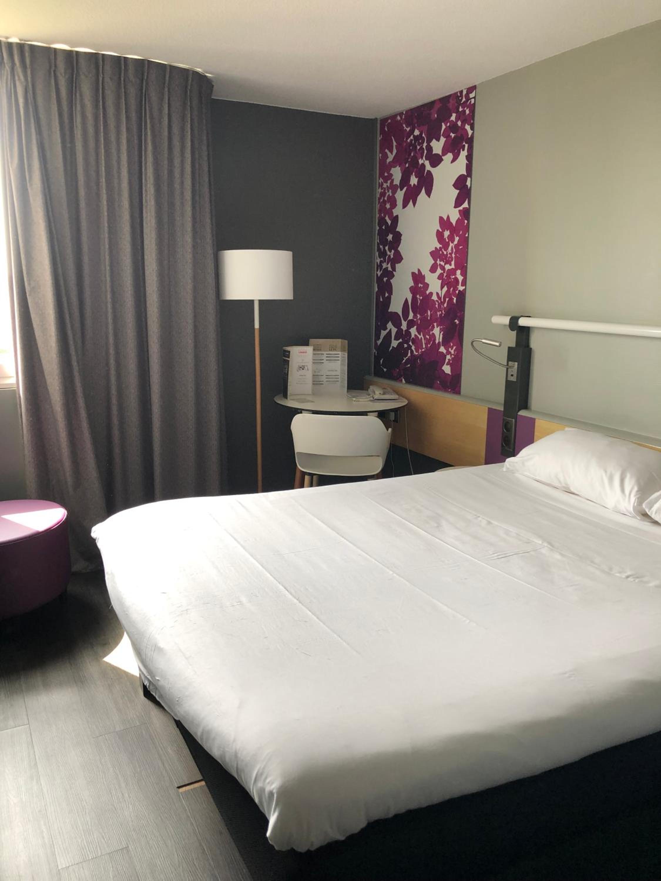 Standard Double Room - Photo 2