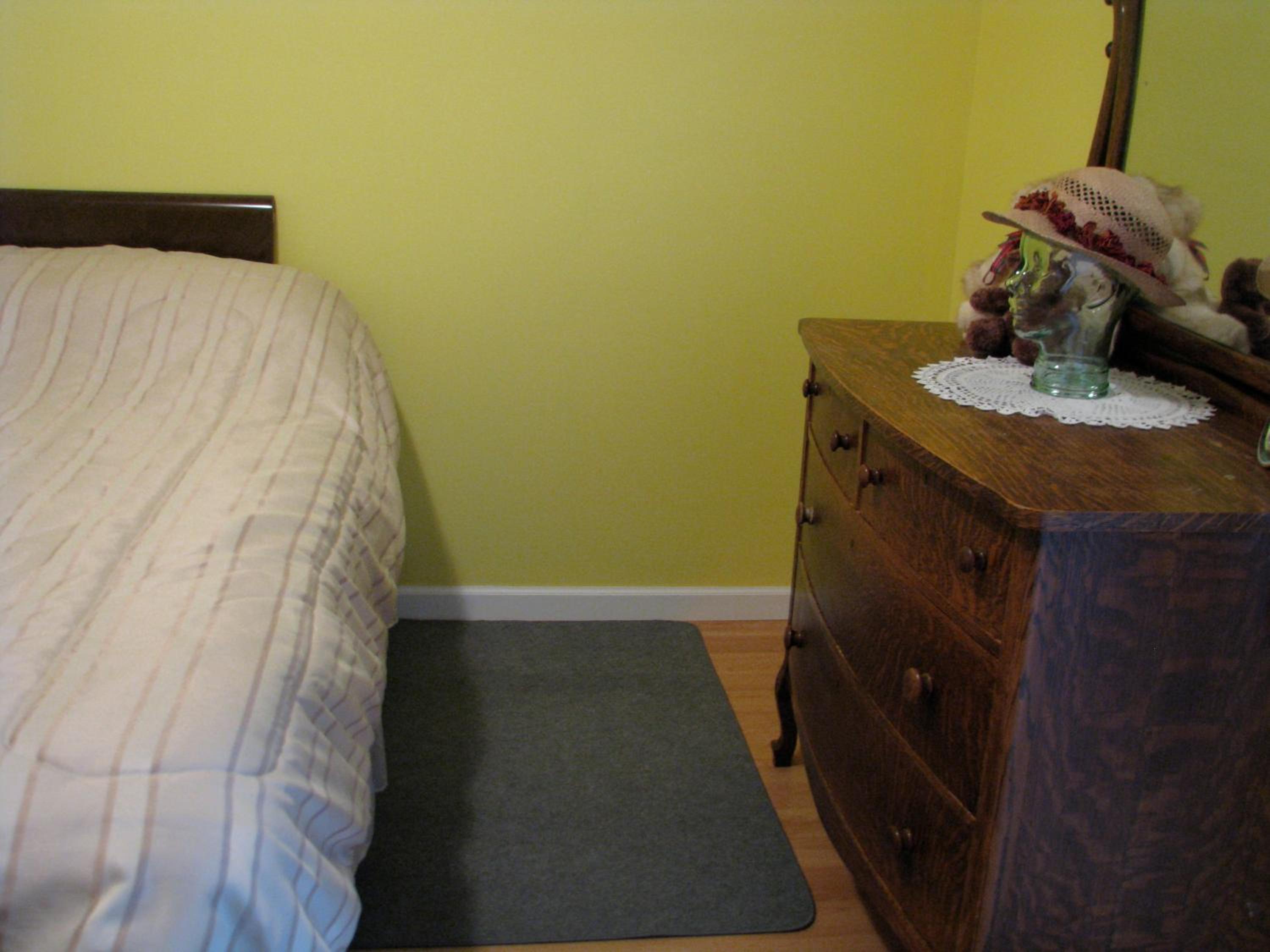 Queen Room photo 1