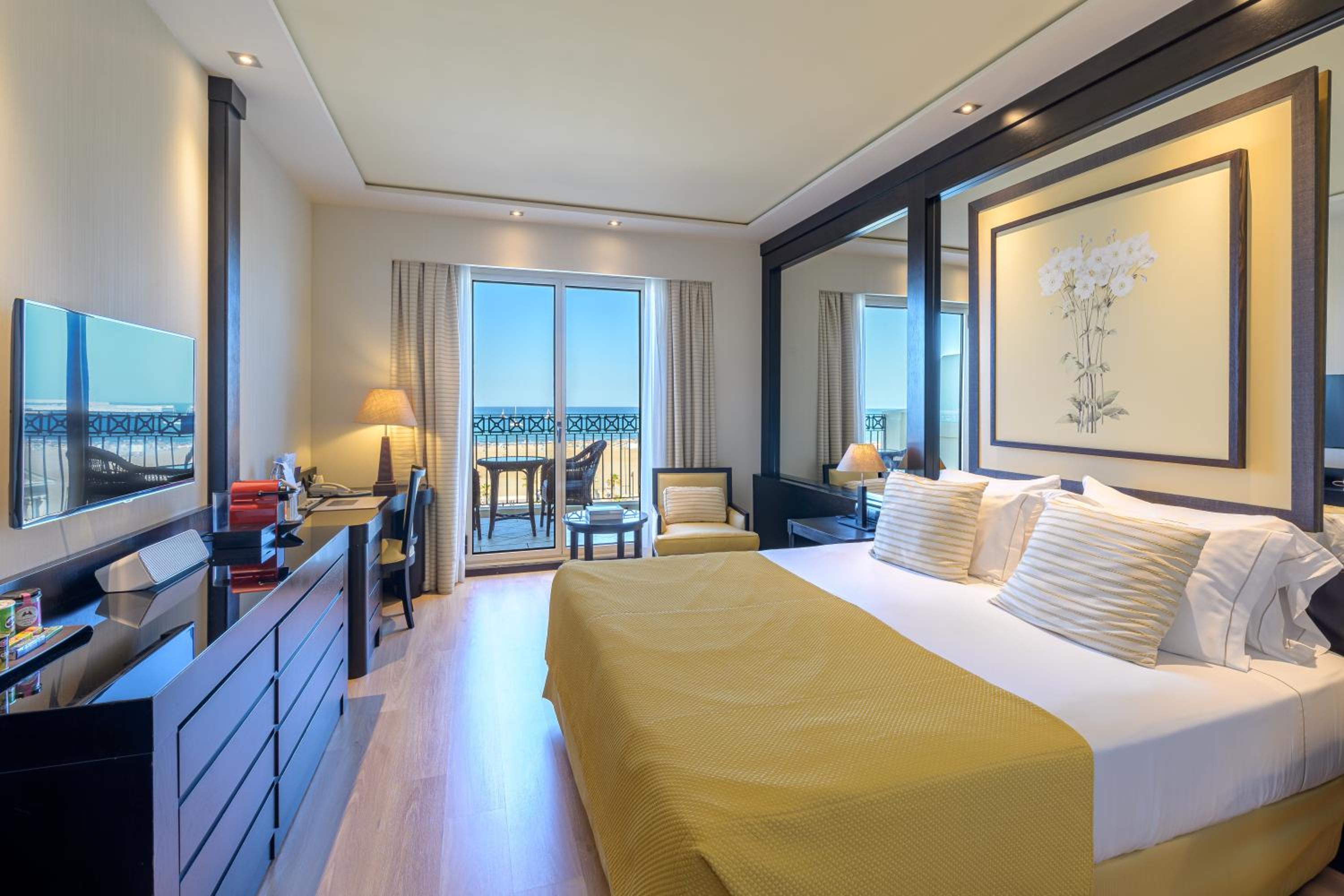 Executive Double or Twin Room with Sea View and Terrace - Photo 1