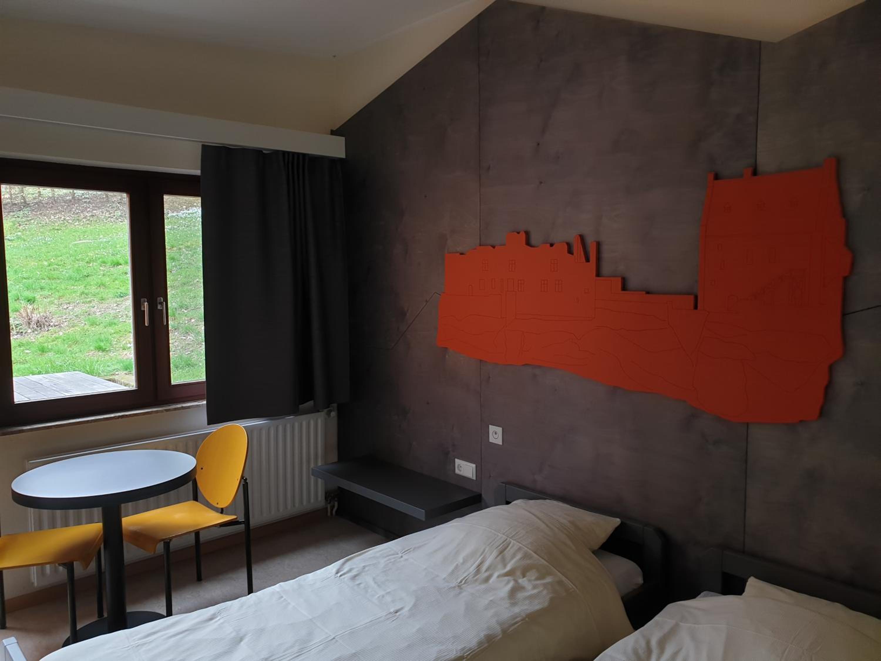 Single Bed in Male Dormitory Room photo 3
