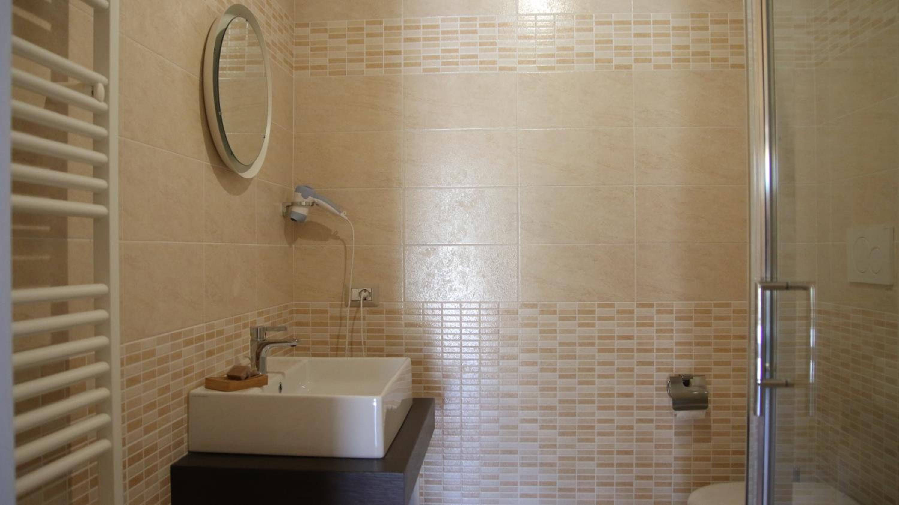 Deluxe Triple Room - Photo 4