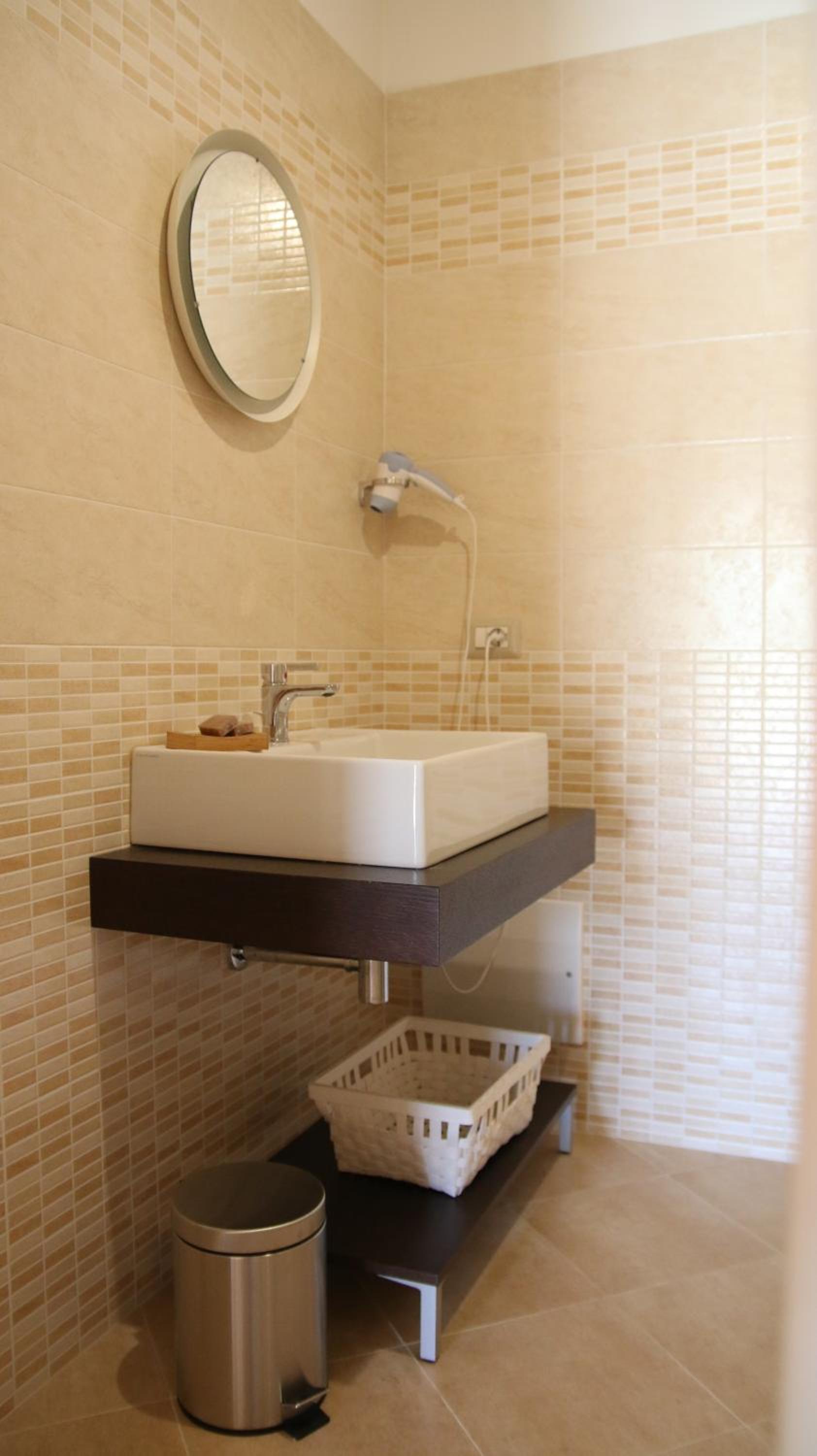 Deluxe Triple Room - Photo 6