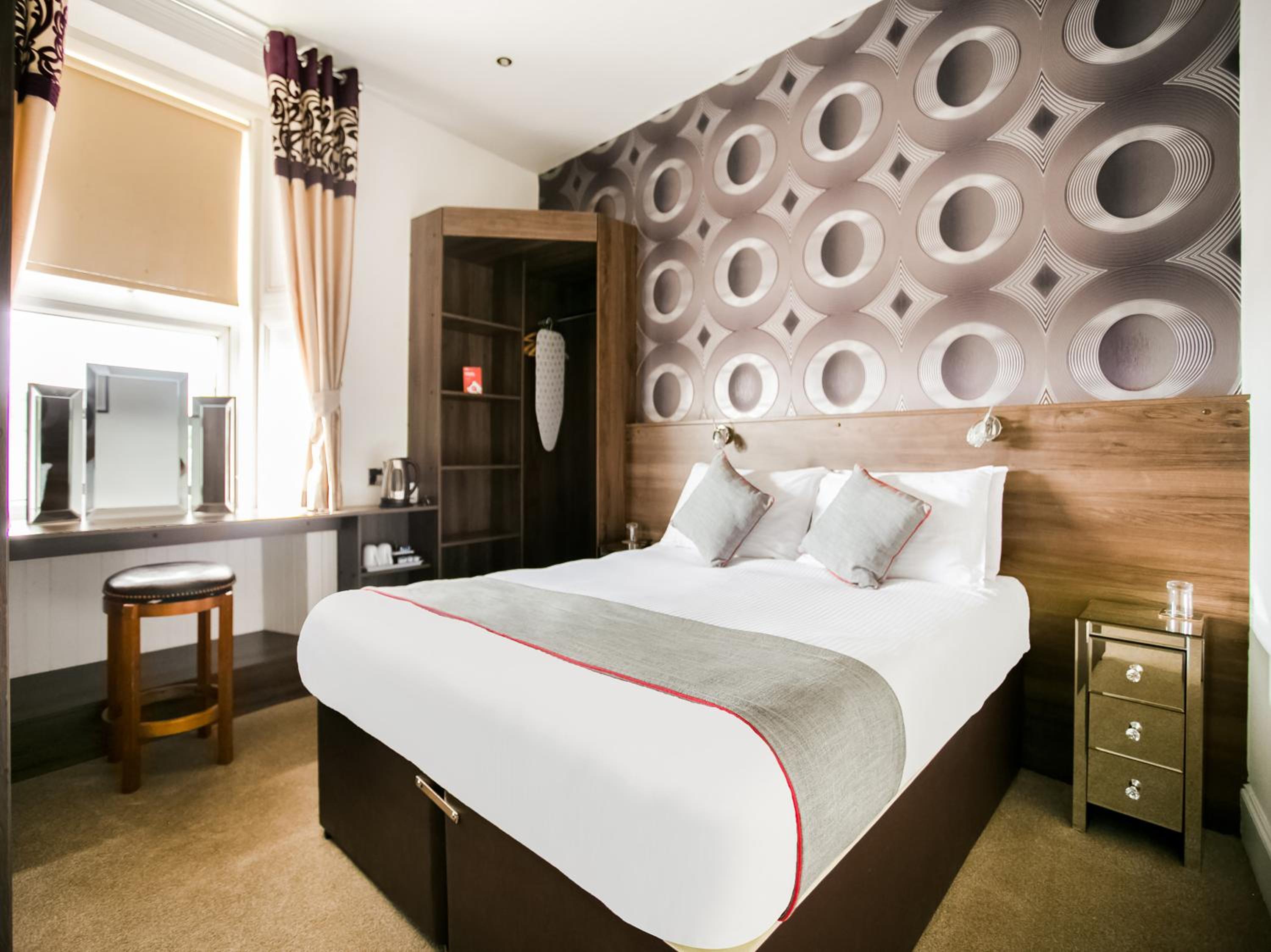 Double Room with Private Bathroom photo 2