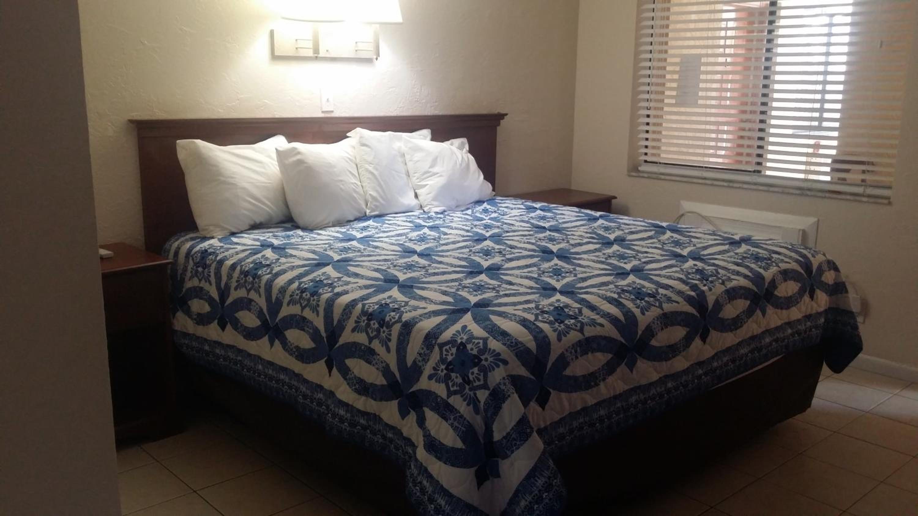 Standard King Room