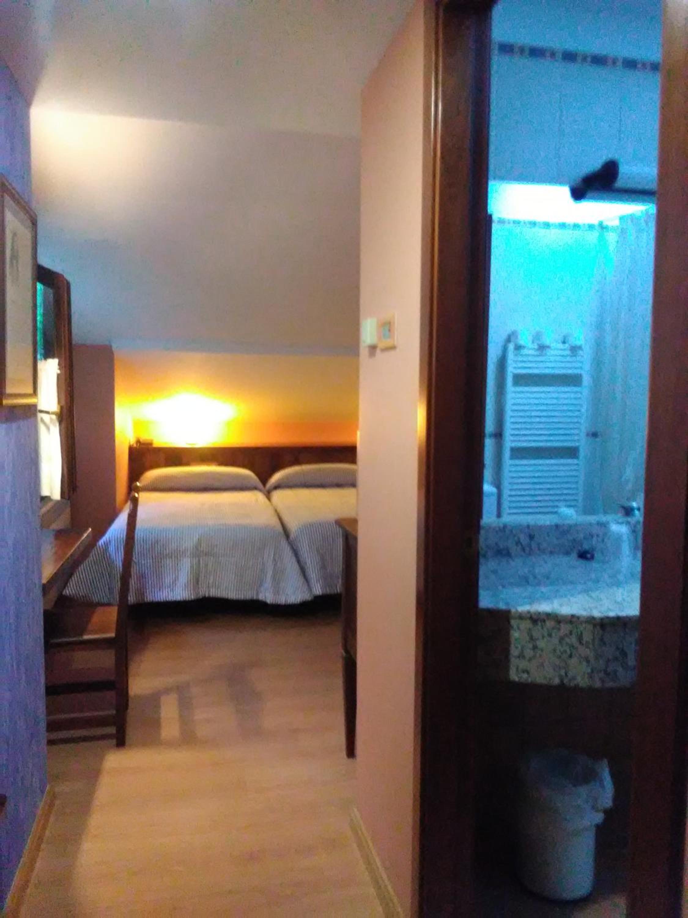 Standard Triple Room photo 2