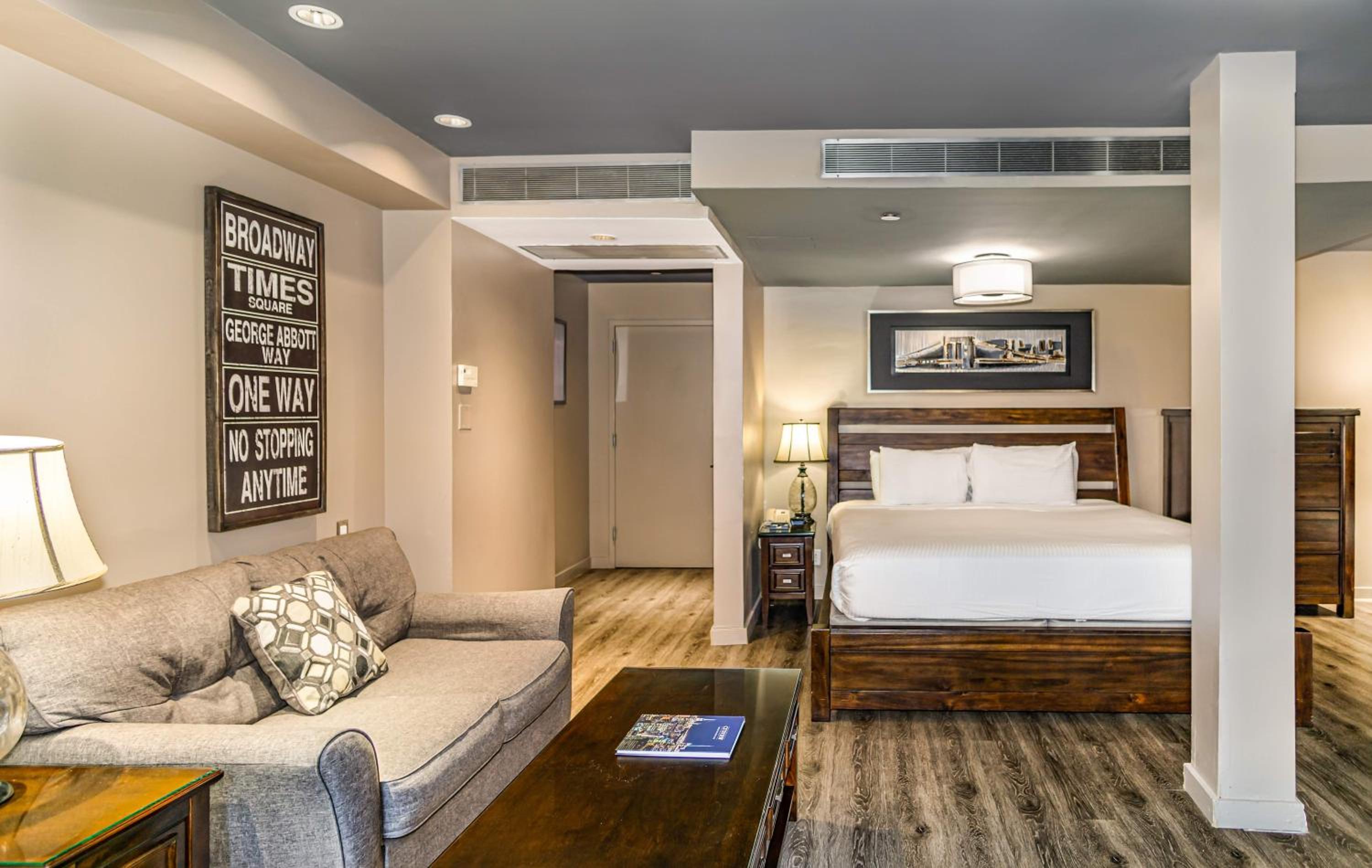Junior Penthouse 2 (Premium Room) photo 2