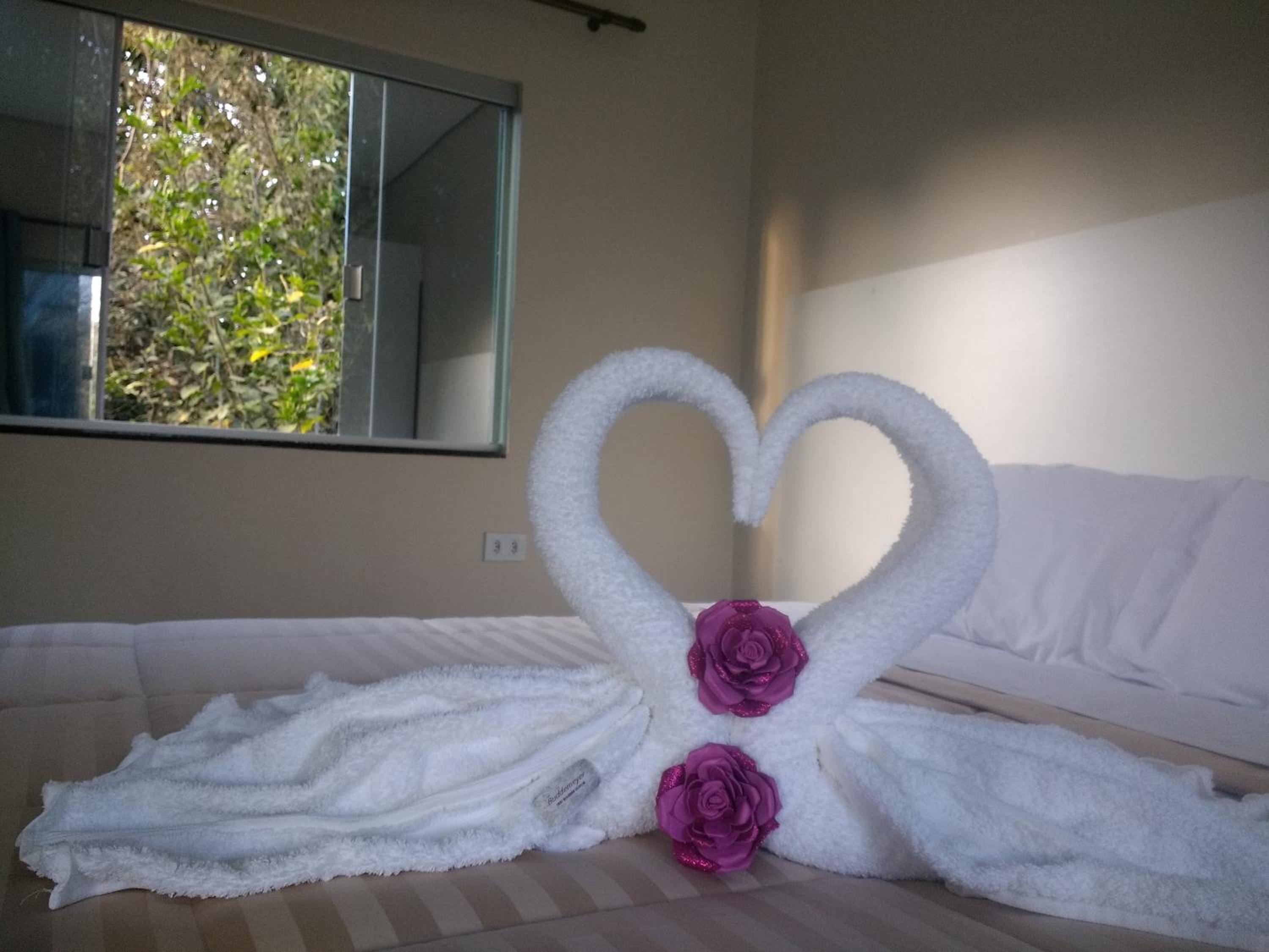 Deluxe King Suite - Photo 10