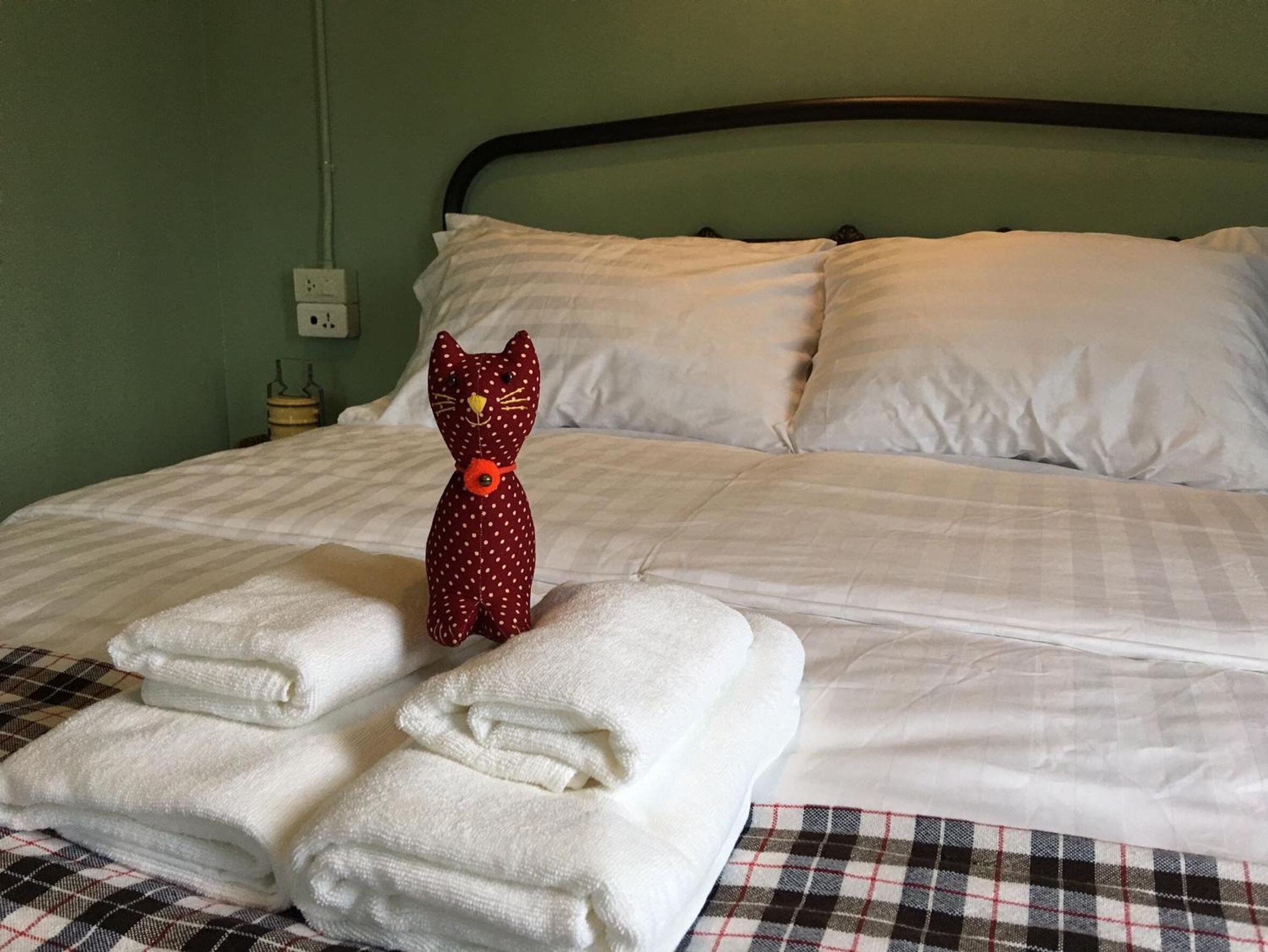 Double Room with Shared Bathroom photo 1