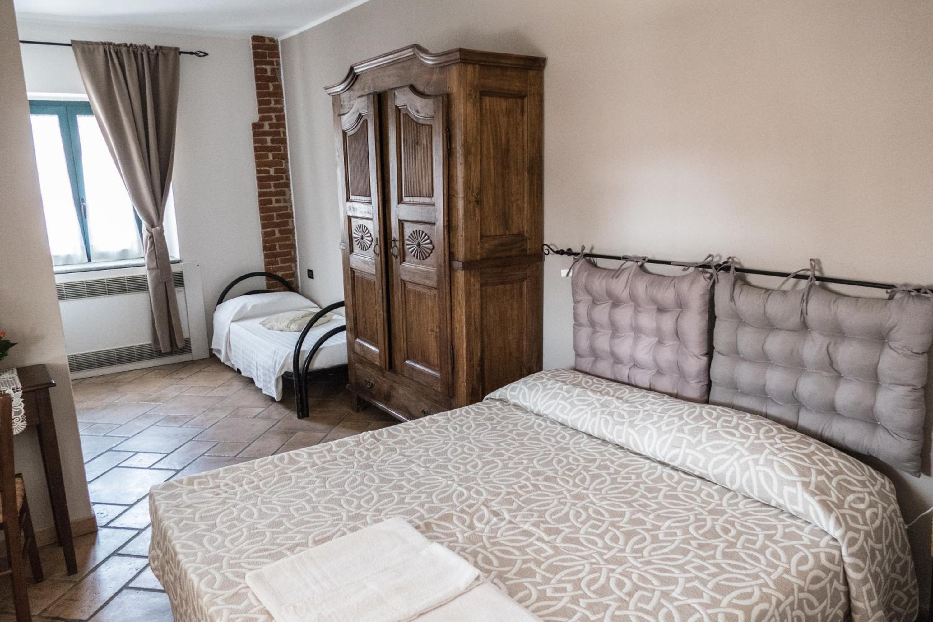 Triple Room With Private Bathroom photo 1